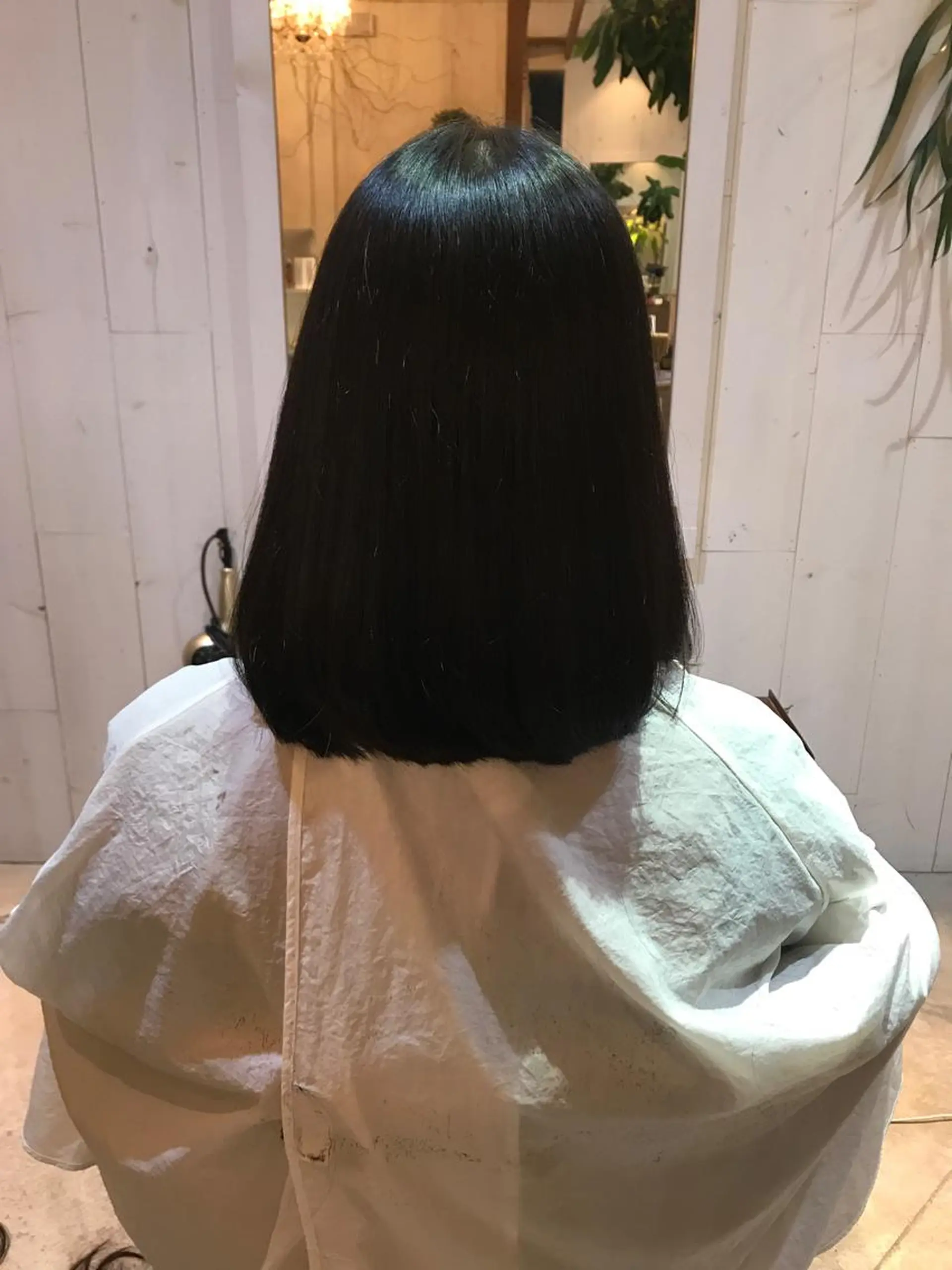 ミディアム ボブ 長尾 桃佳のヘアスタイル
