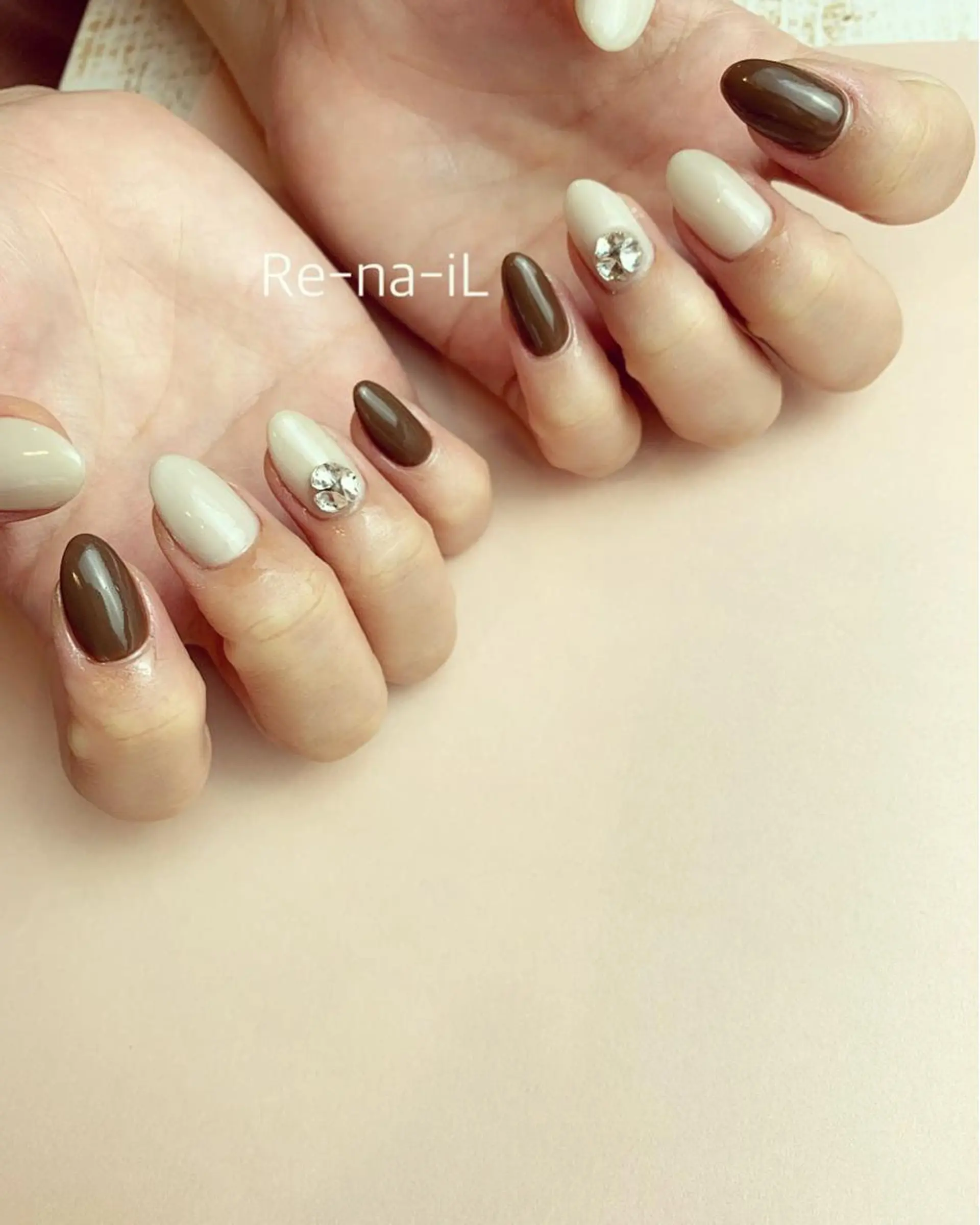 ネイル 本田 レイナ （ネイリスト）のネイルデザイン