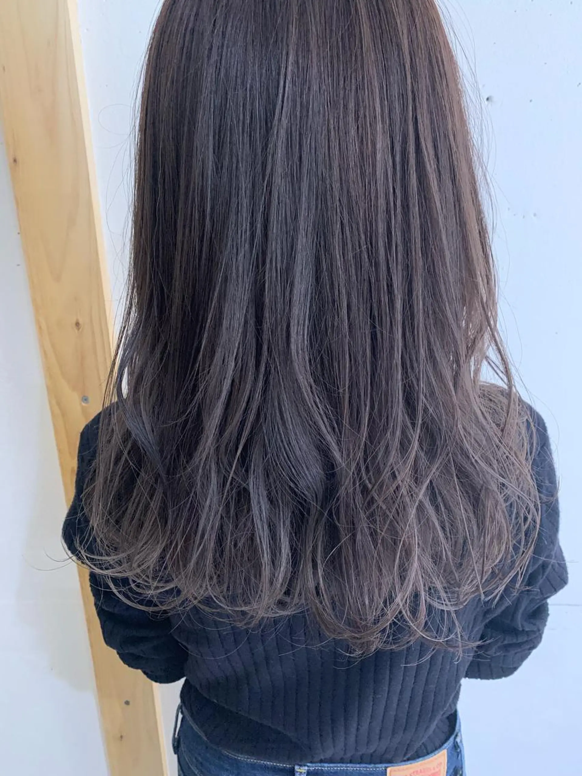 セミロング カラー アッシュ ベージュカラー ピンクカラー newi 京橋 【yuuki】のヘアスタイル