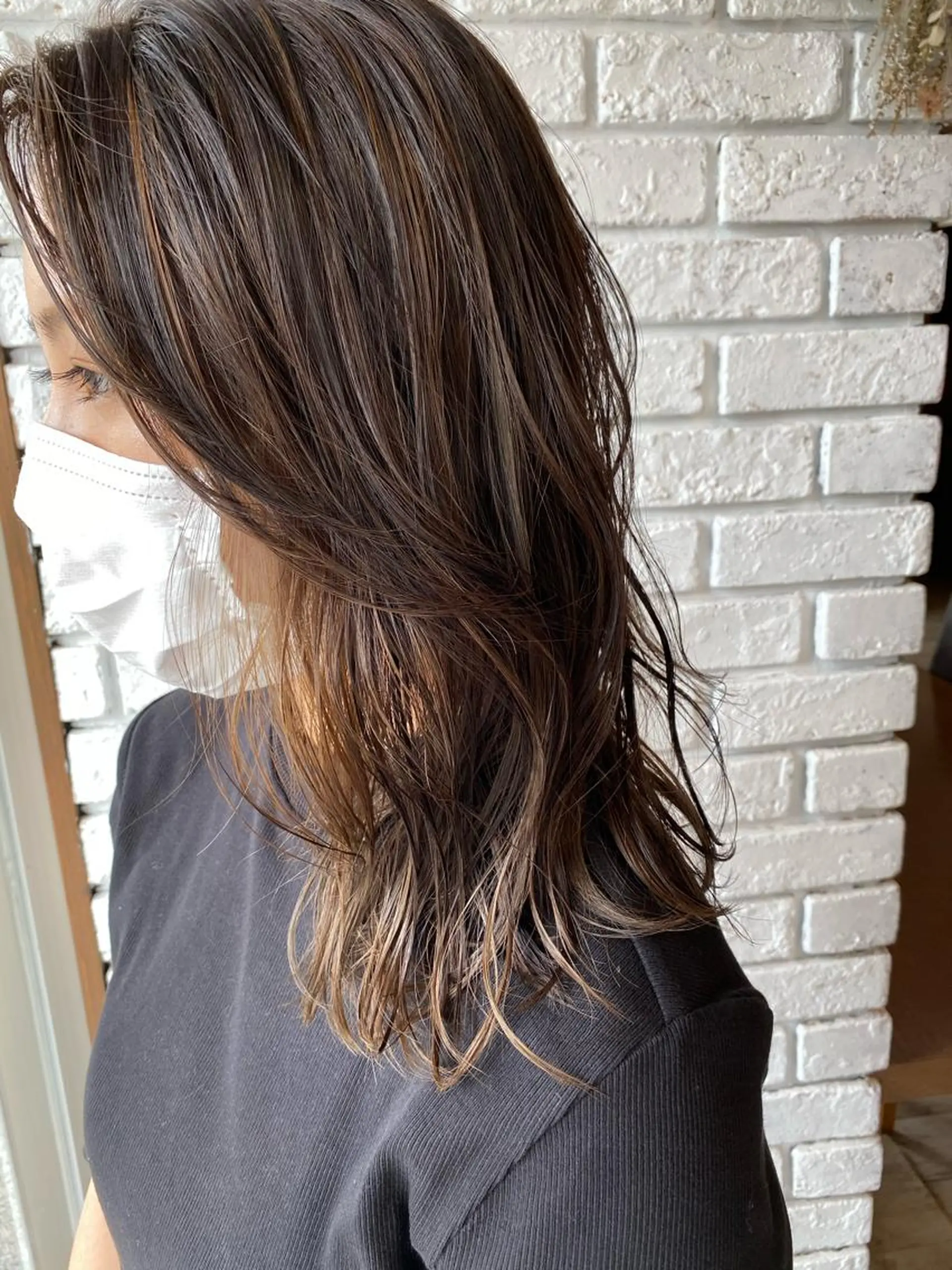 ロング カラー インナーカラー レイヤーカット カット ヘアカラー トリートメント 日比 貴大/ minim hairのヘアスタイル