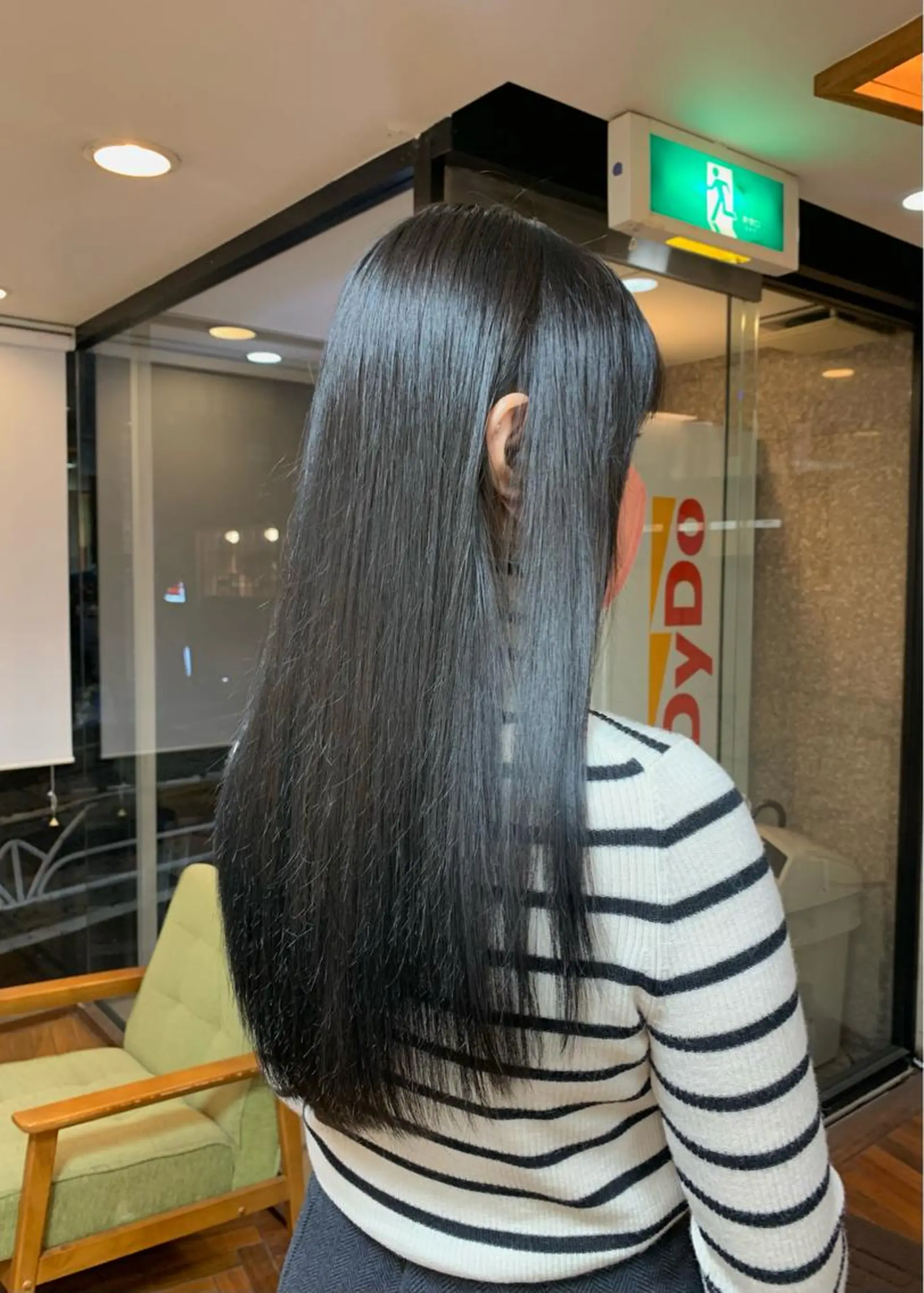 ロング カラー ブリーチ グレージュ ブリーチなしカラー ヘアカラー トリートメント 矢野 晃平のヘアスタイル