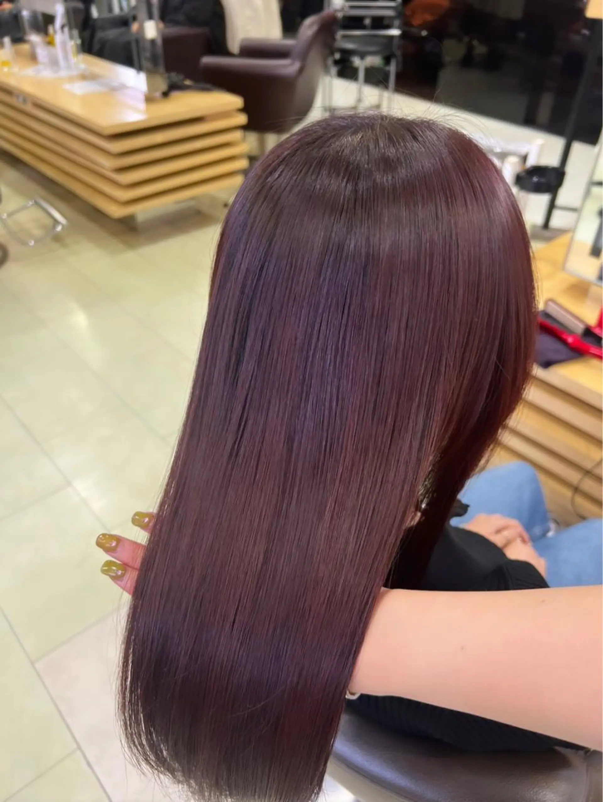 ミディアム 暖色ｶﾗｰ/ﾚｲﾔｰ ｶｯﾄ/Yunaのヘアスタイル