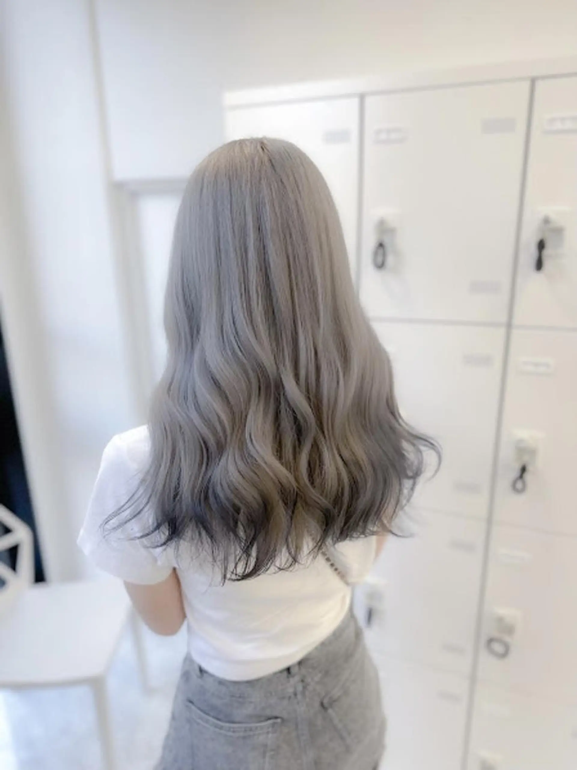 カラー 🪞official FRUITS渋谷🩰のヘアスタイル