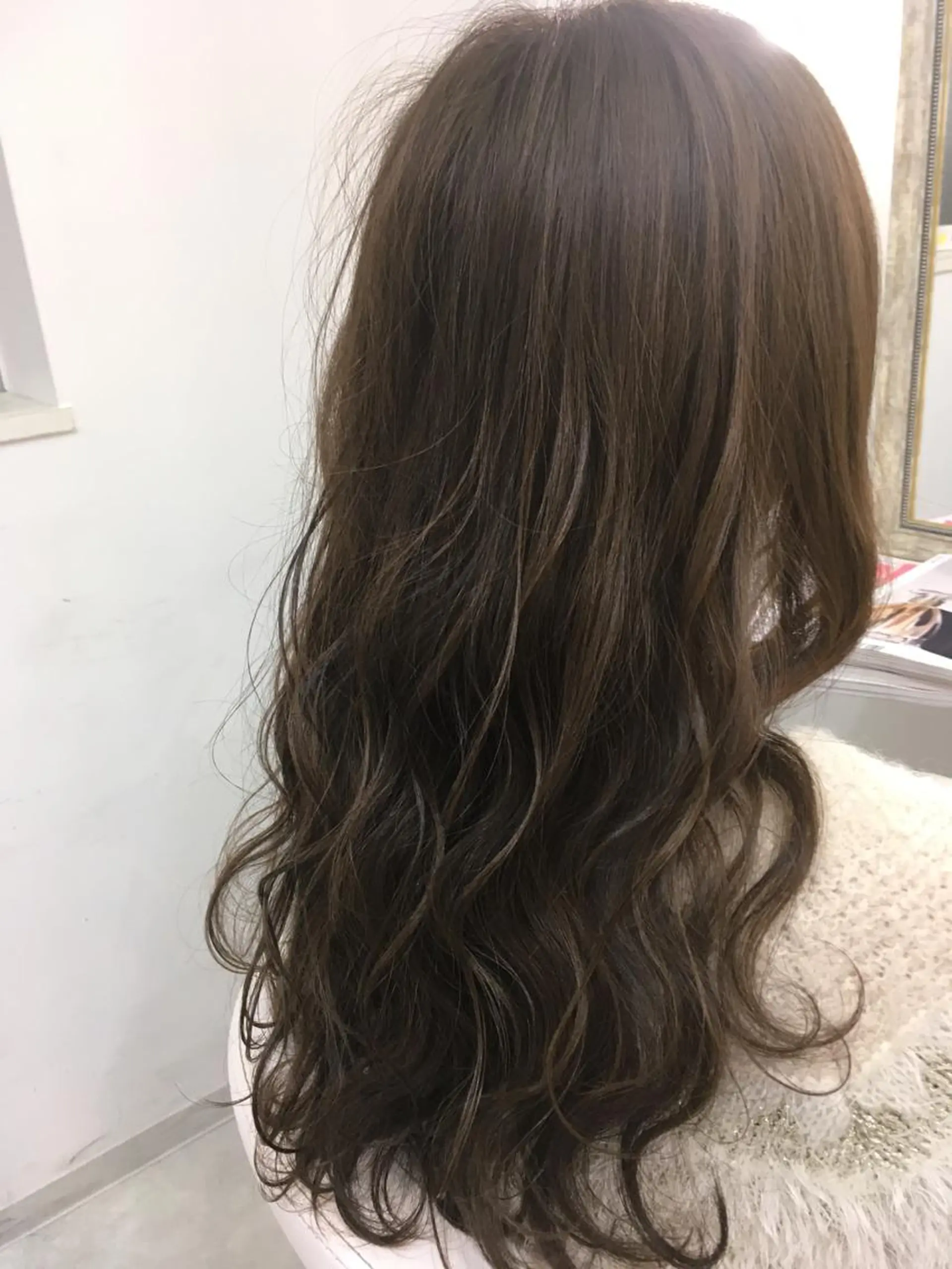 ロング カラー 髪質改善 中川 翔のヘアスタイル