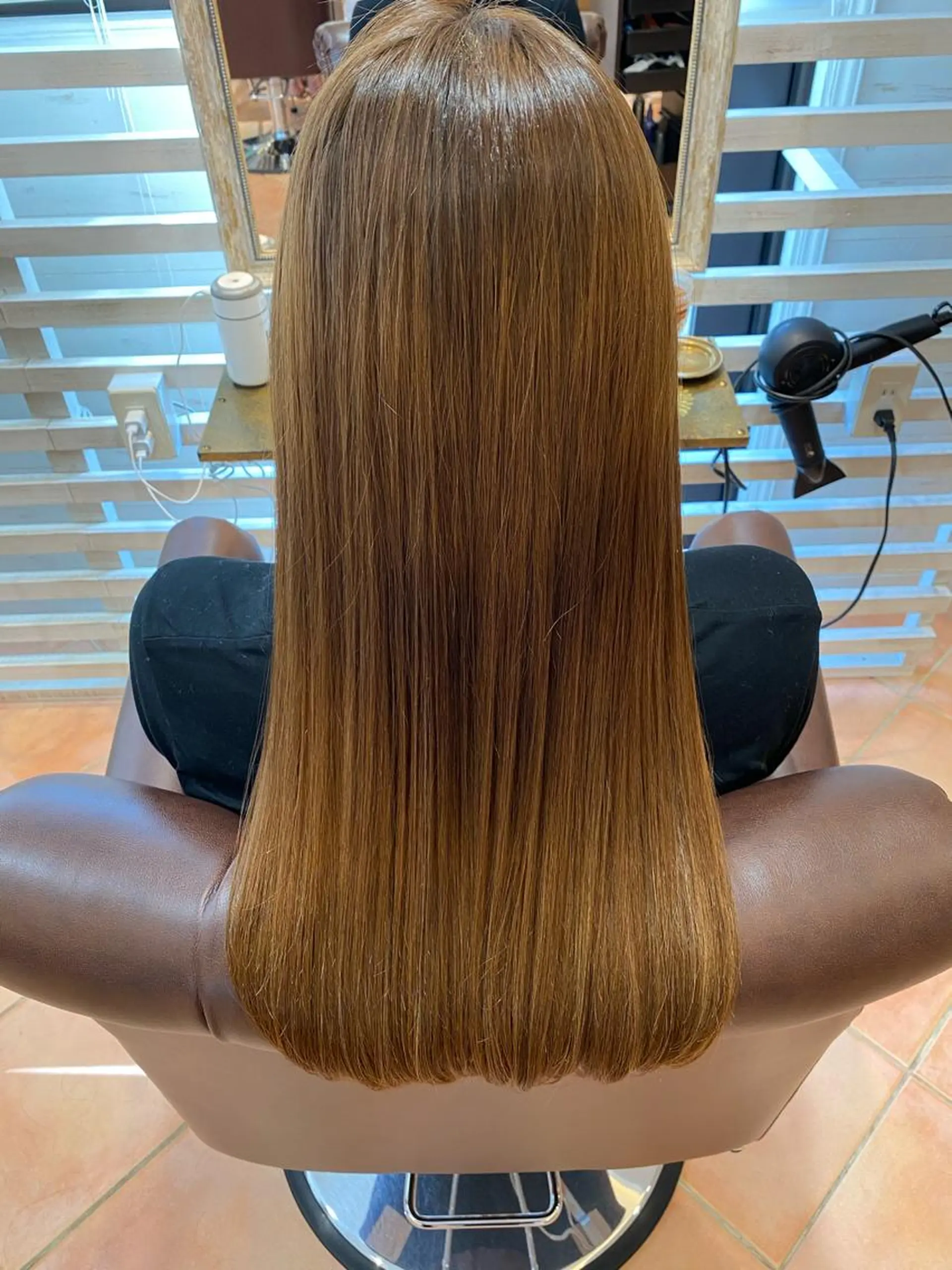 ロング パーマ 縮毛矯正 ストレートパーマ ブリーチなし✨艶髪 カラー𓃲YAGIのヘアスタイル