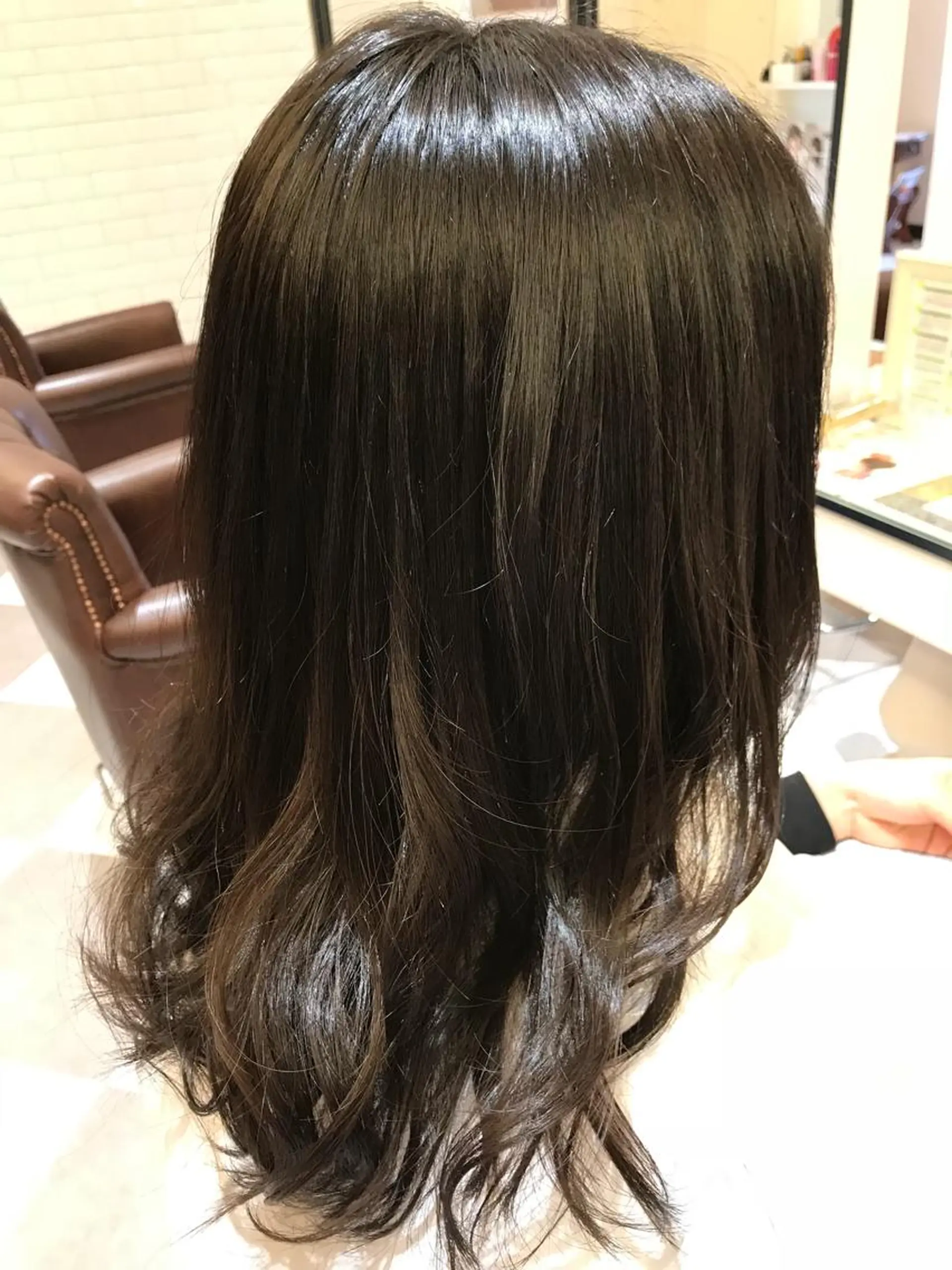セミロング カラー 粟田 めぐみのヘアスタイル