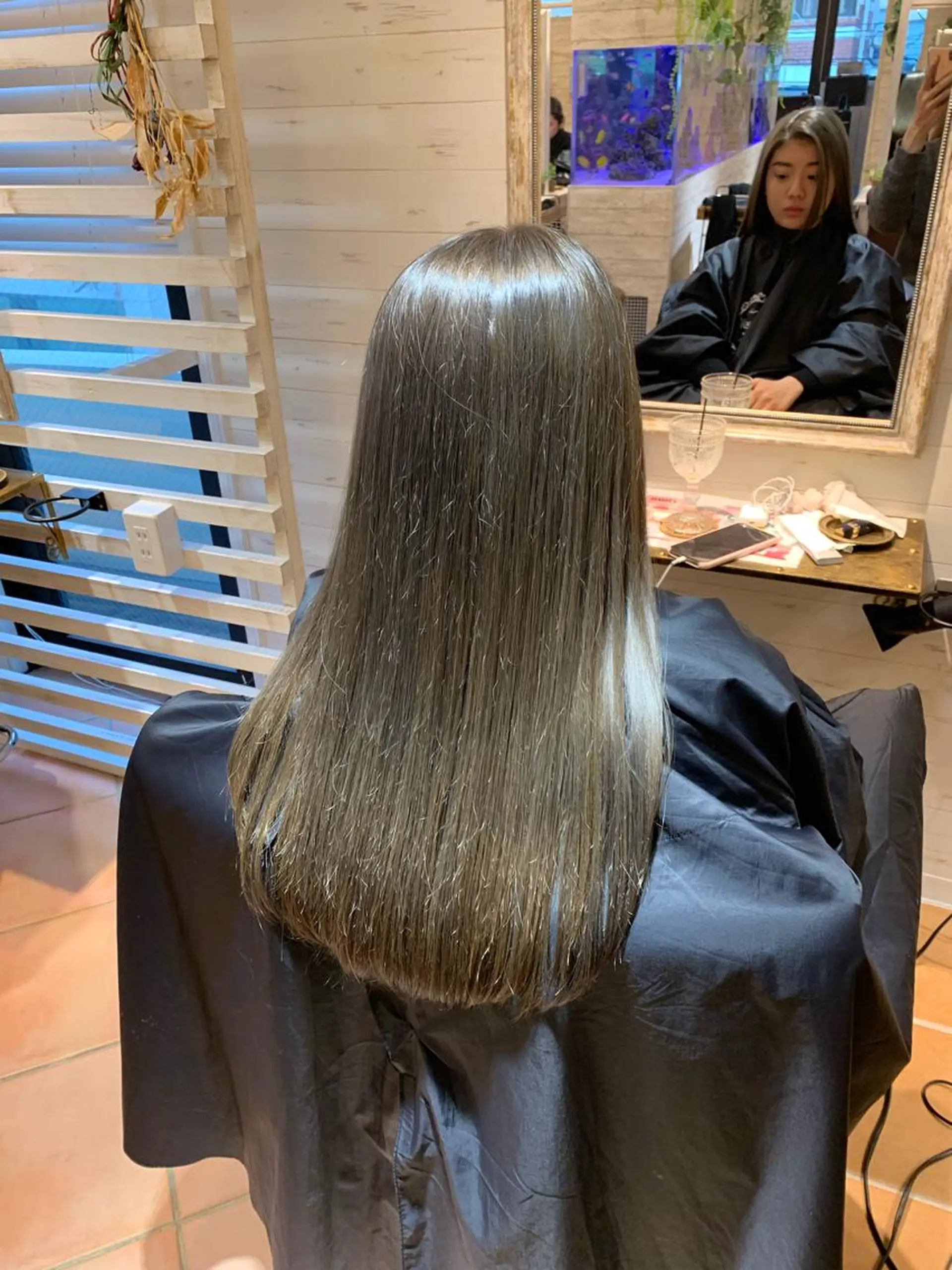 ロング カラー ヘアアレンジ ブルーカラー ブルージュ 透明感カラー グラデーションカラー グレージュ ✨艶髪✨透明感✨ 山内大樹のヘアスタイル