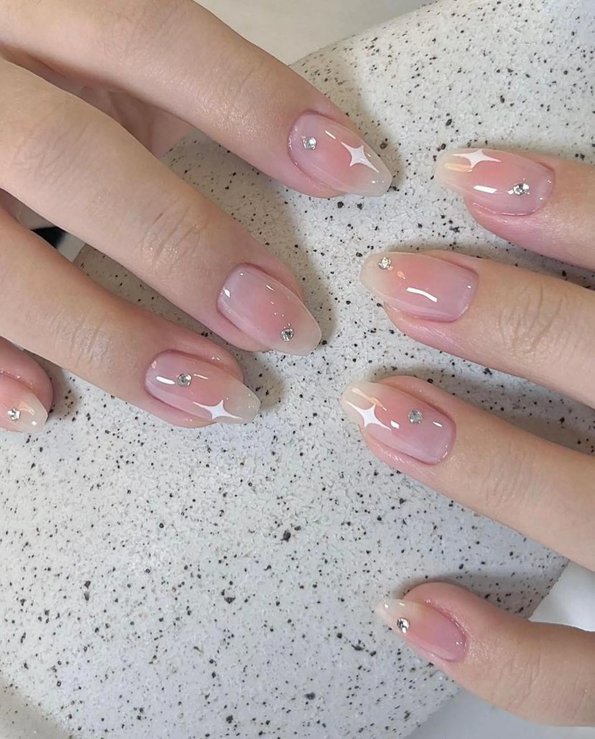 ネイル RAFFINE haru🦋🩵のネイルデザイン