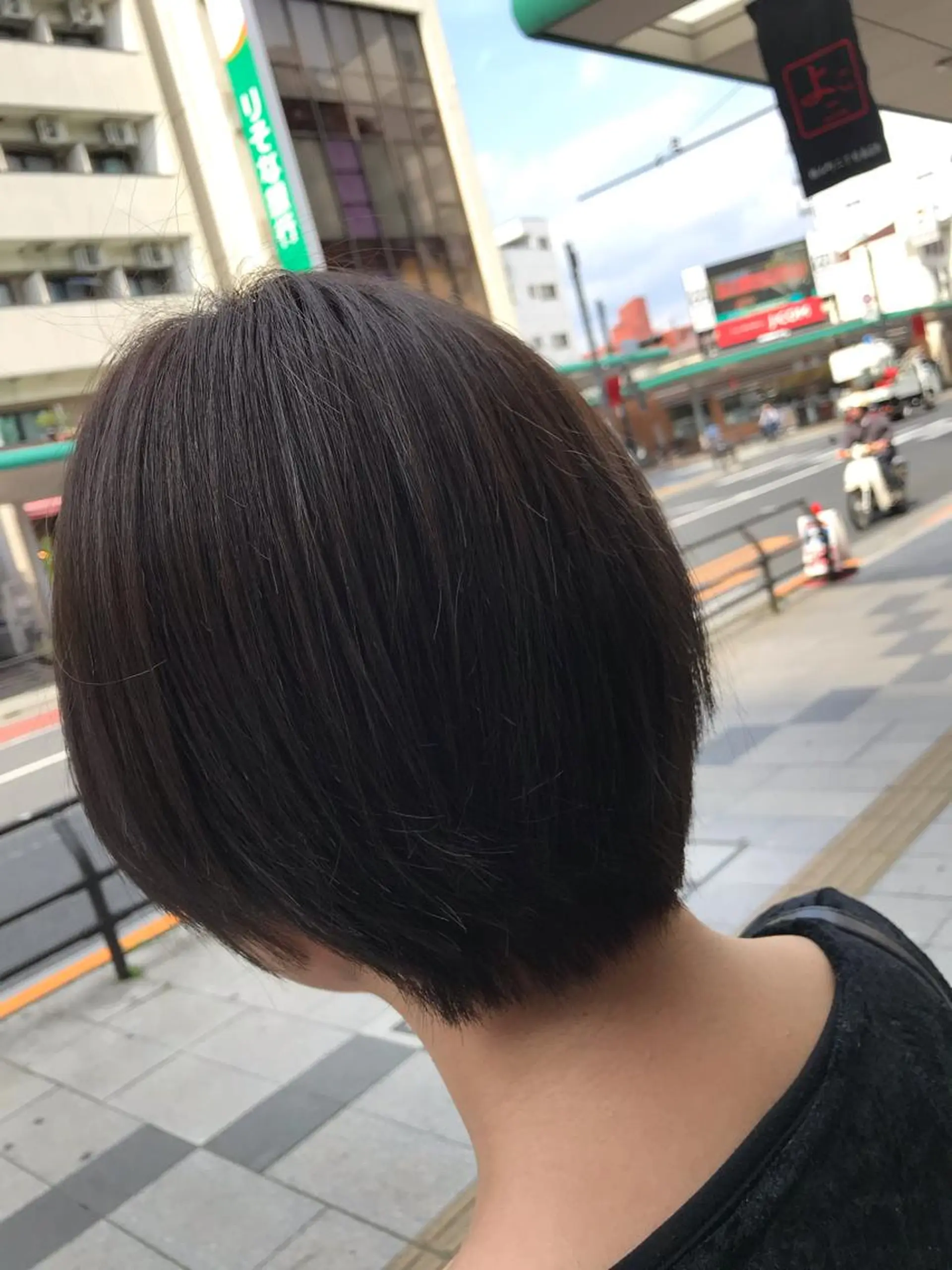 ショート カラー アッシュ ハイライトカラー ハイライト ヘアカラー トリートメント 特殊カラー特化 ✂️SHIAN フジのヘアスタイル