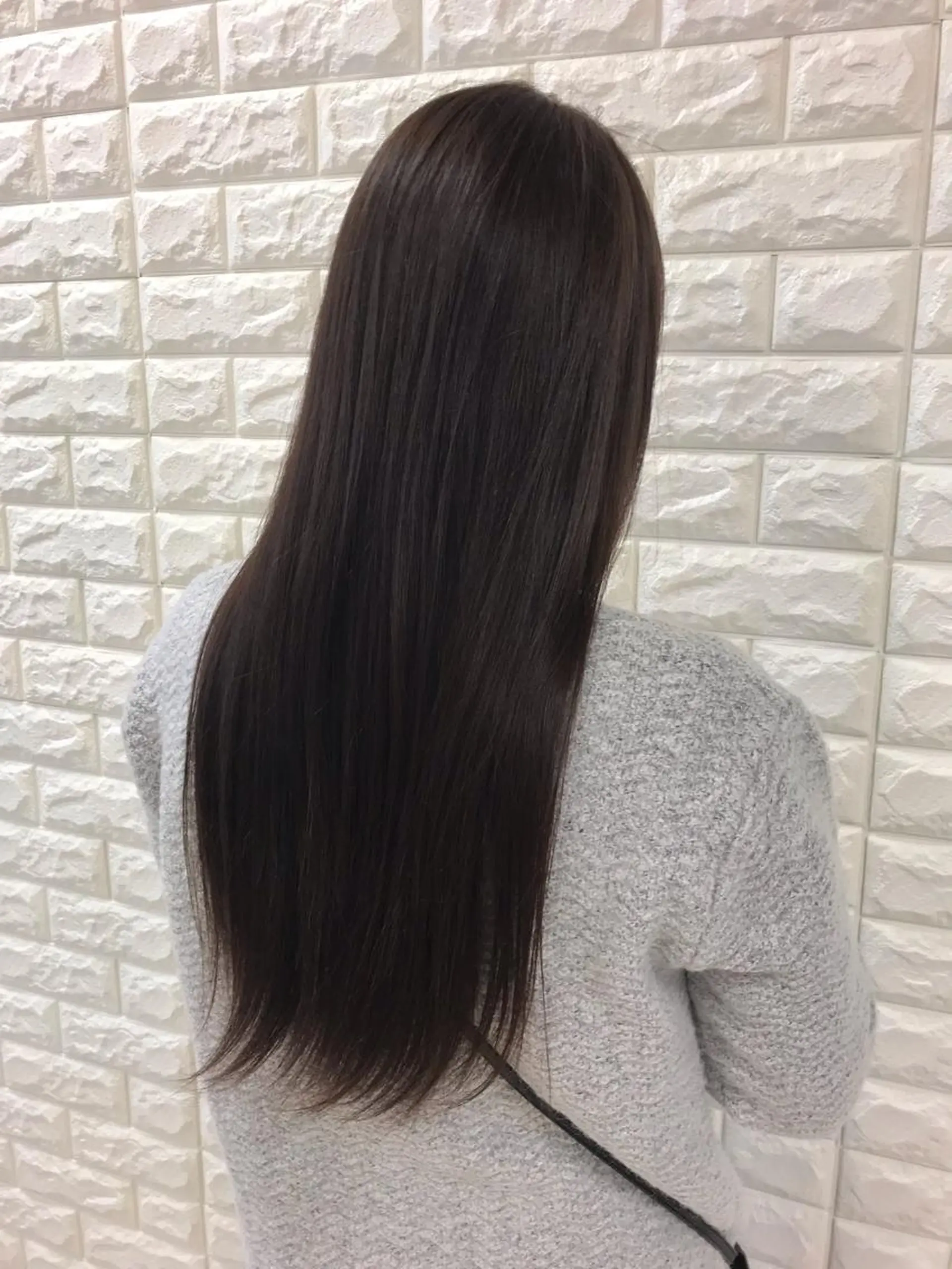 ロング カラー 縮毛矯正 顔まわりカット✄ ベージュカラー🧸のヘアスタイル