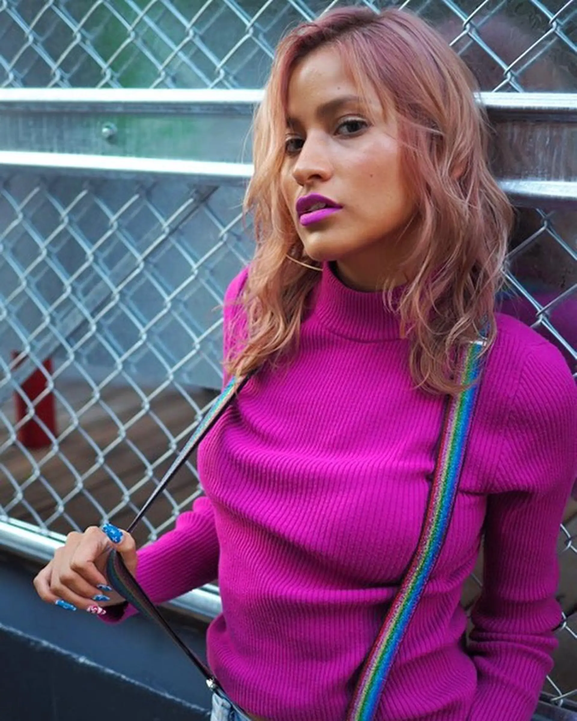 ミディアム カラー 🌈評価No.1🌈 艶髪カラー❌エクステのヘアスタイル