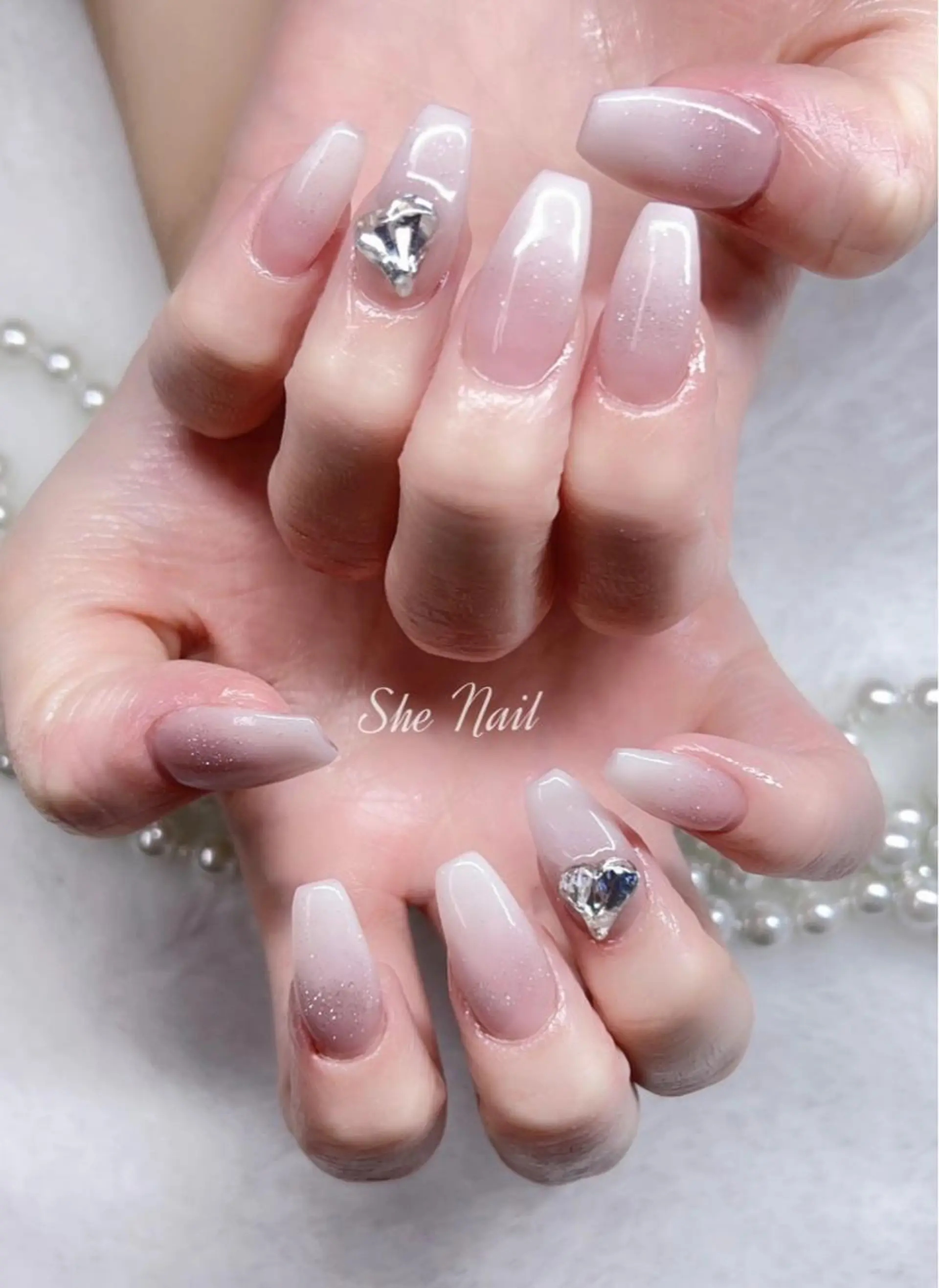 ネイル チークネイル 長さ出し マグネットネイル 持ち込み ワンカラーネイル ハンドネイル She   Nail所属・ISA_ BELLAのネイルデザイン