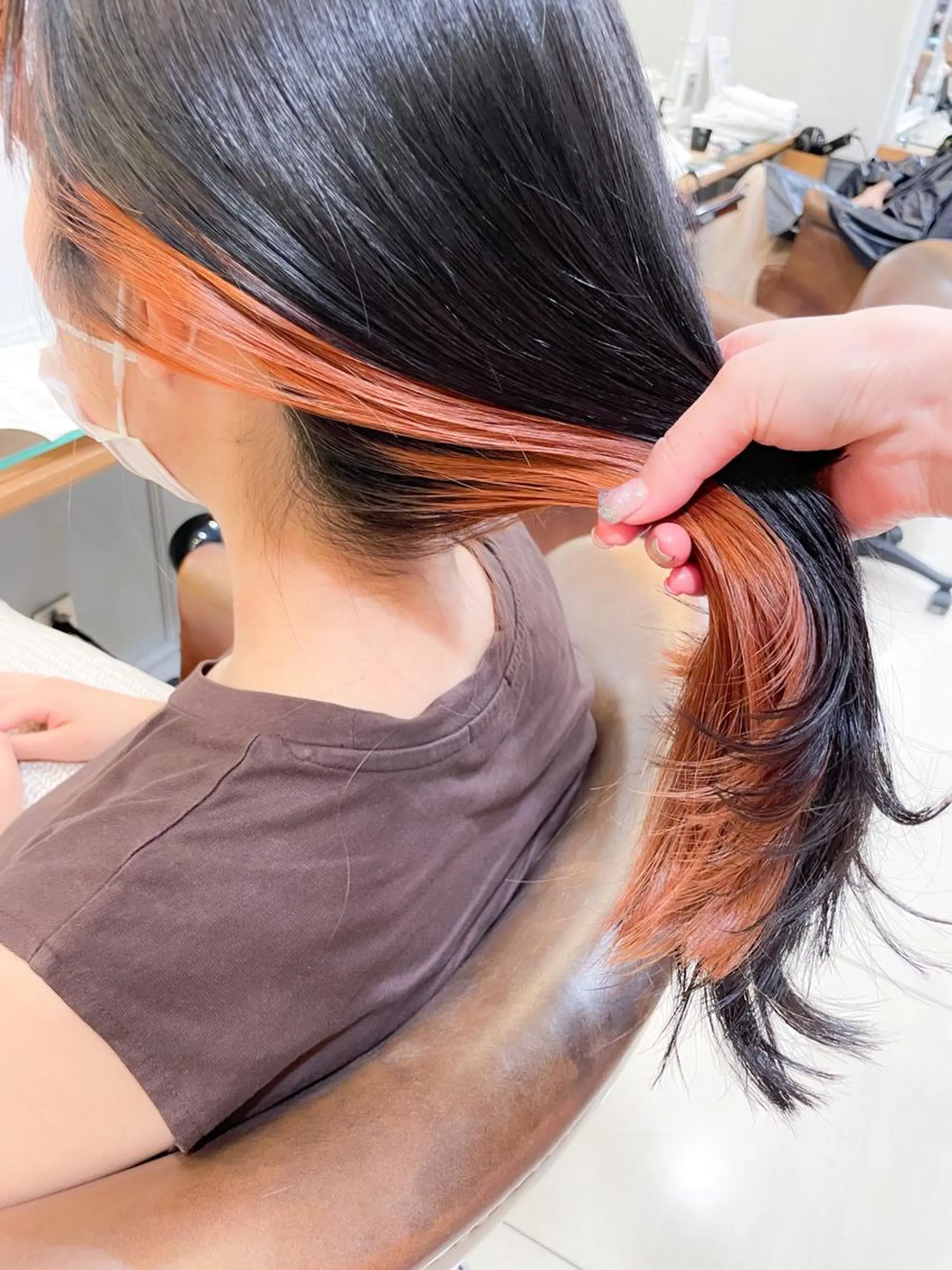 ロング カラー インナーカラー オレンジ ヘアカラー ✨カラー支持No.1 🧸ワキ カナコ🧸のヘアスタイル