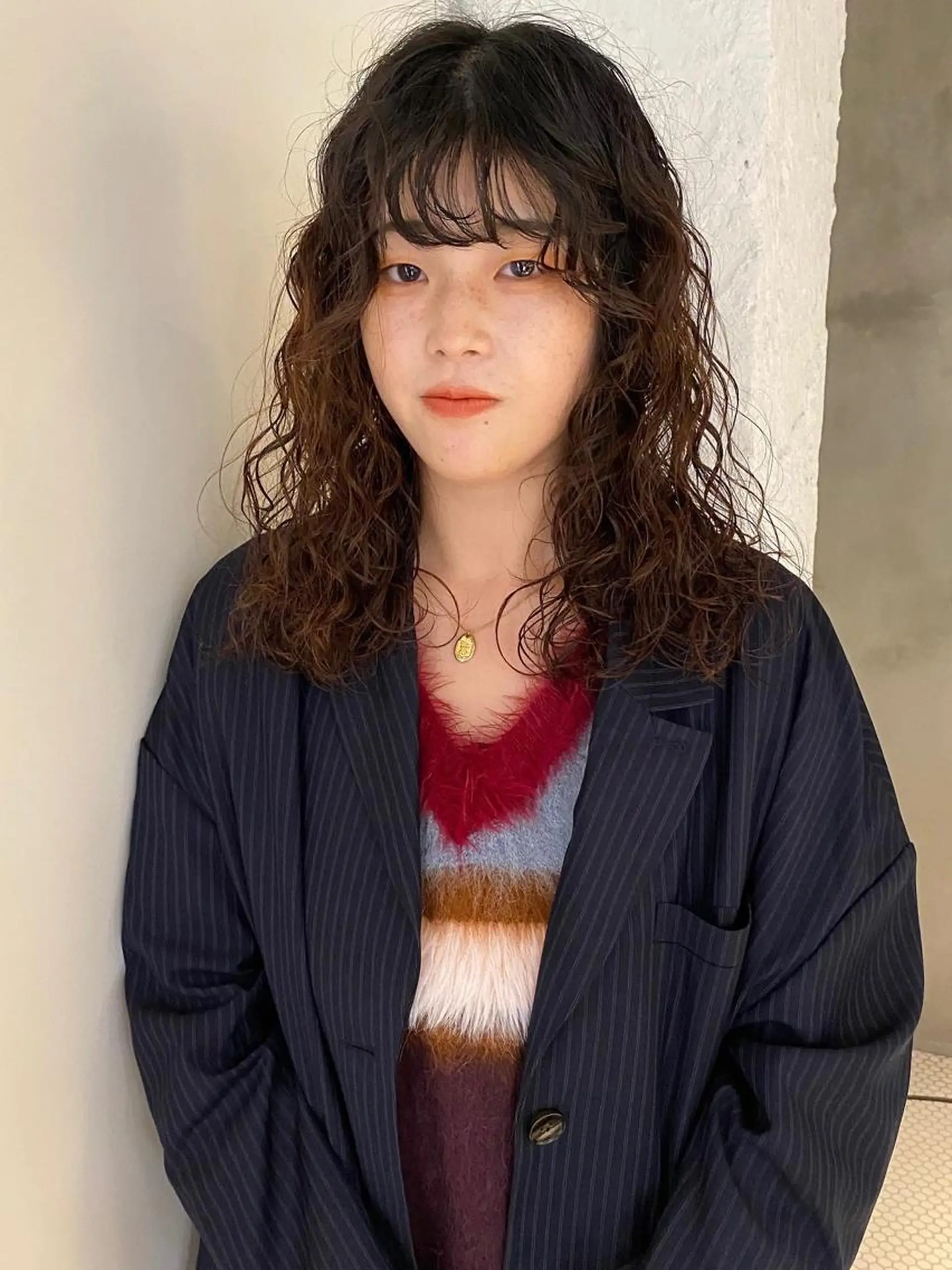 セミロング カラー パーマ ヘアアレンジ メンズ キッズ ネイル マツエク・マツパ アイブロウ メンズパーマ セミロングパーマ パーマスタイル🔅 sayacaのヘアスタイル