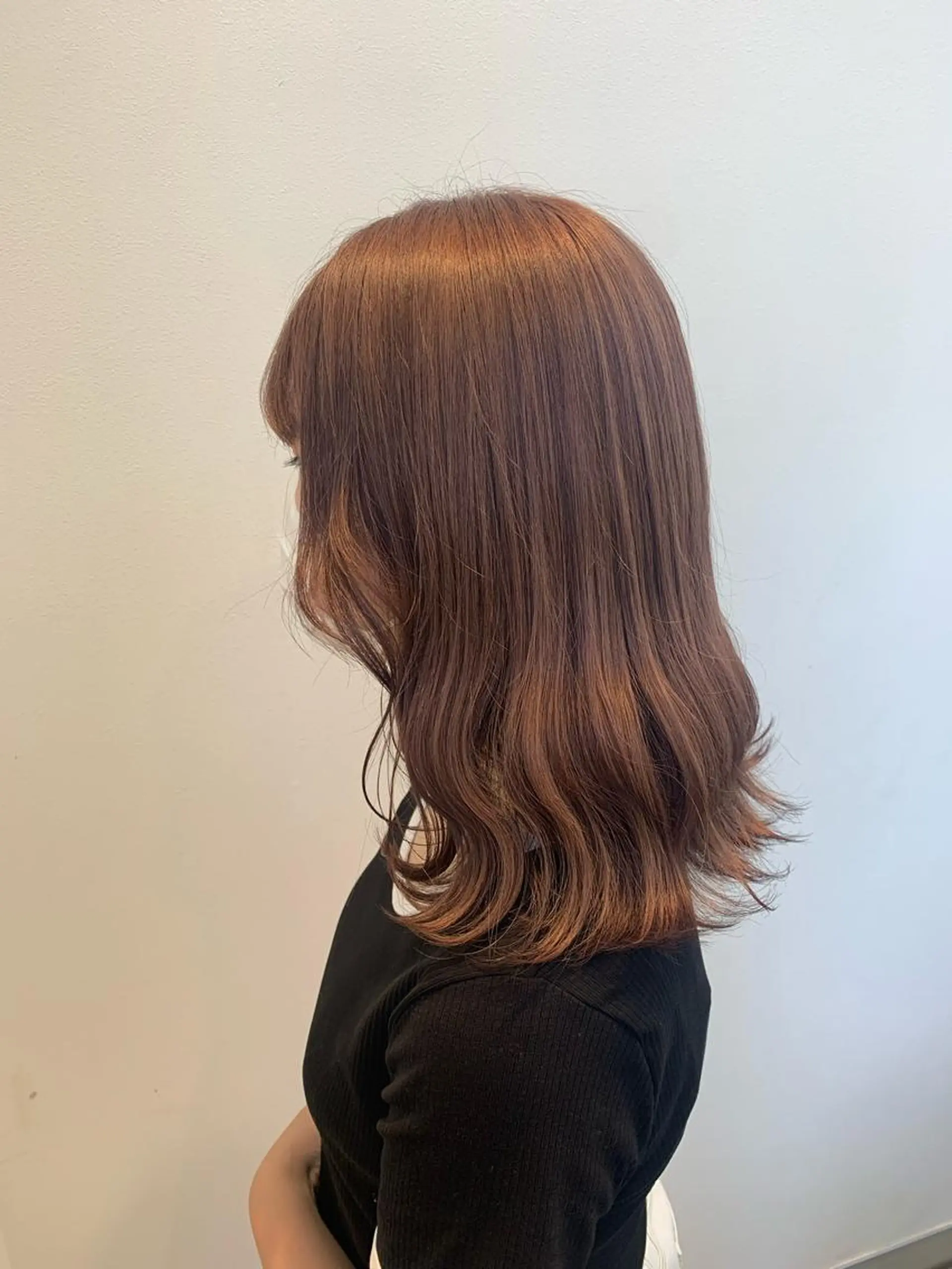 ミディアム カラー 長山 茉白のヘアスタイル