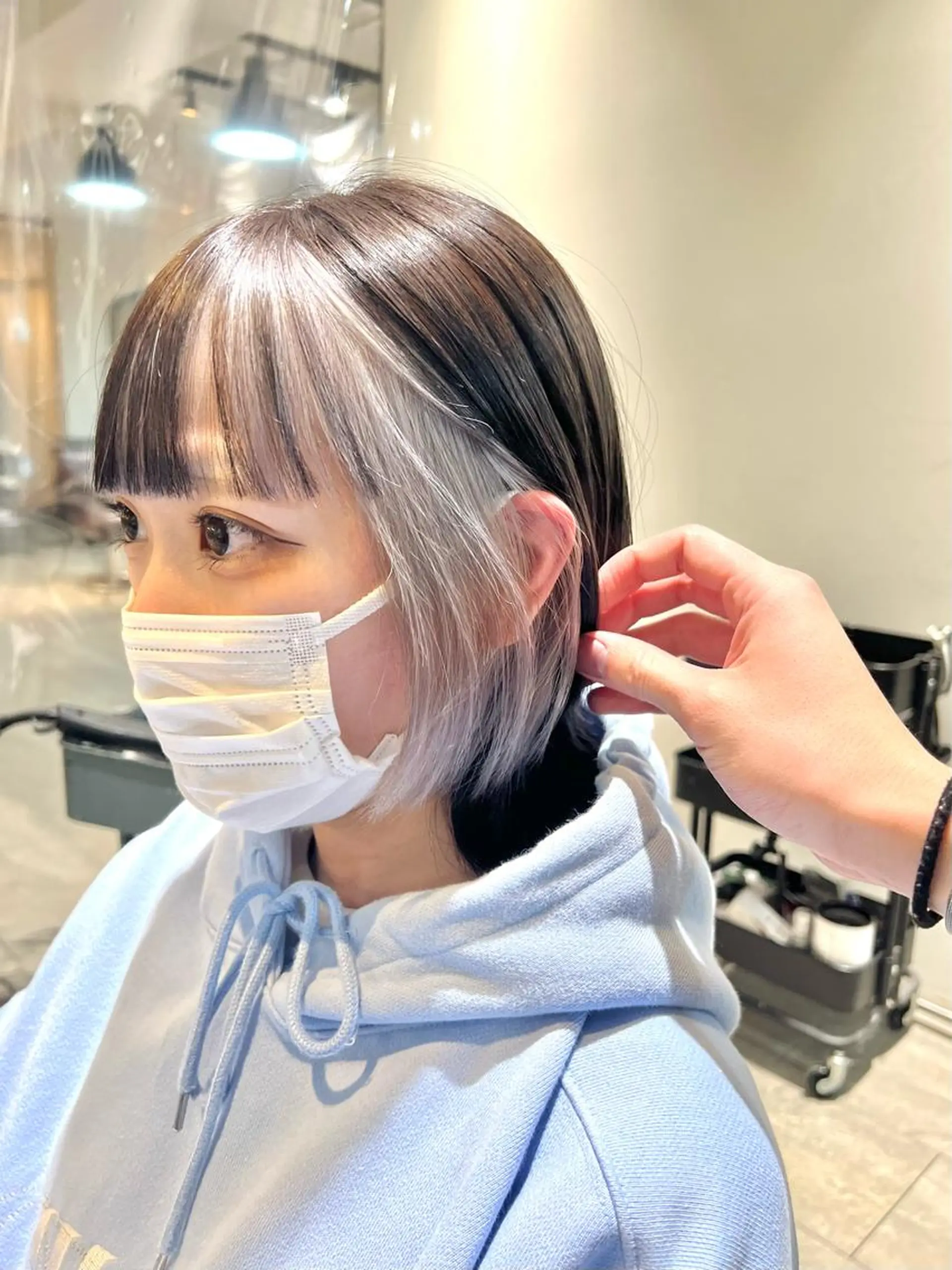 ミディアム カラー ヘアアレンジ ネイル ヘアカラー トリートメント ヘッドスパ ヘアセット 🌈インナーカラー ‘ショウマ’🌈のヘアスタイル