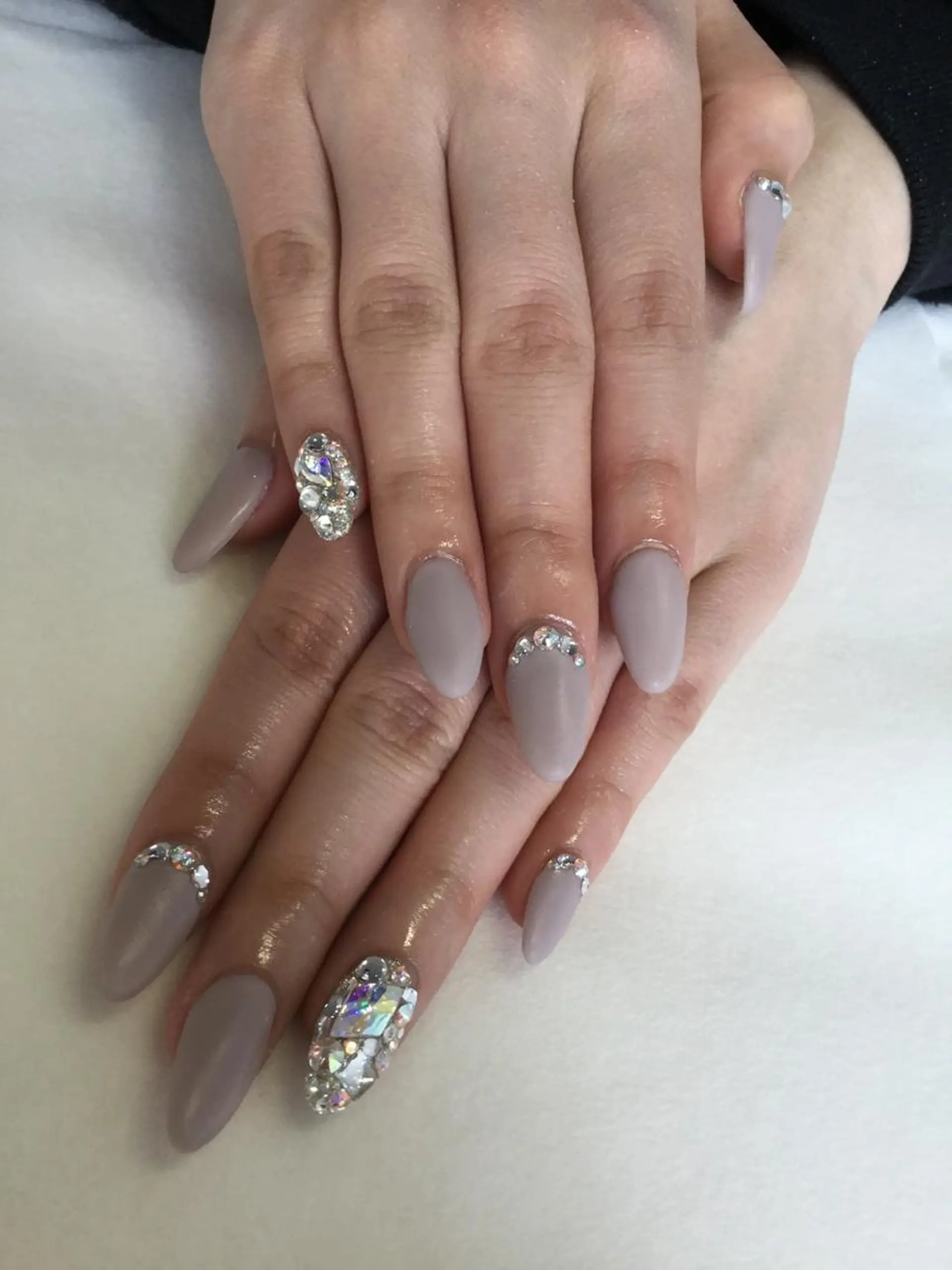 ネイル ハンドネイル 💎🐰 saki. m 🐰💎のネイルデザイン