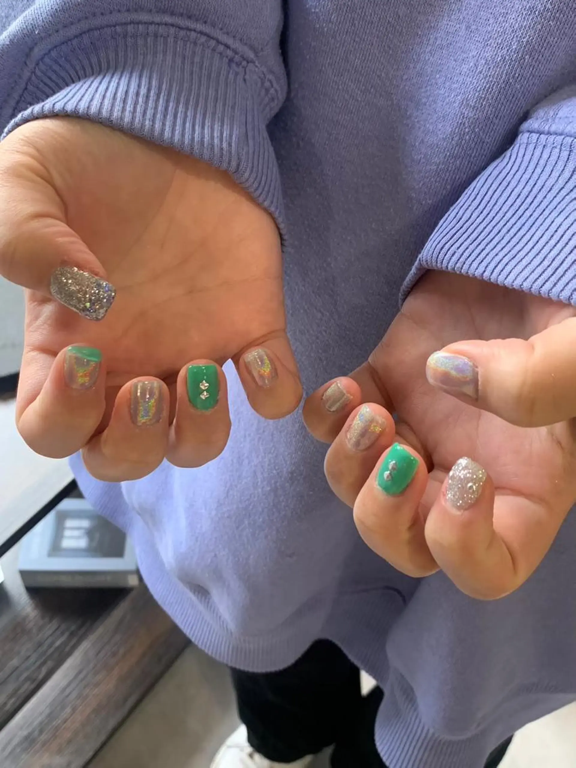 ネイル 🪐富島彩夏 /海外nail🪐のネイルデザイン