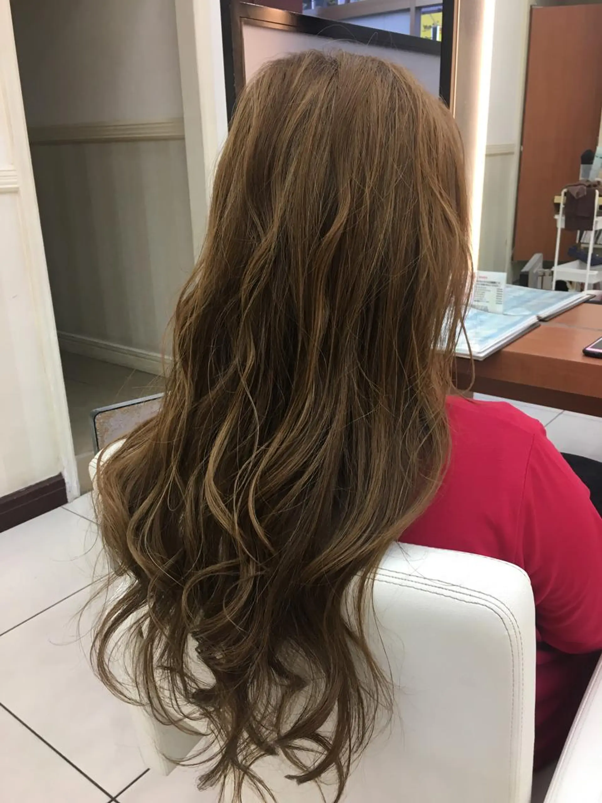 カラー ベージュカラー イルミナカラー 外国人風カラー カット ヘアカラー トリートメント ブリーチ/バレイヤ ージュ川端裕司のヘアスタイル