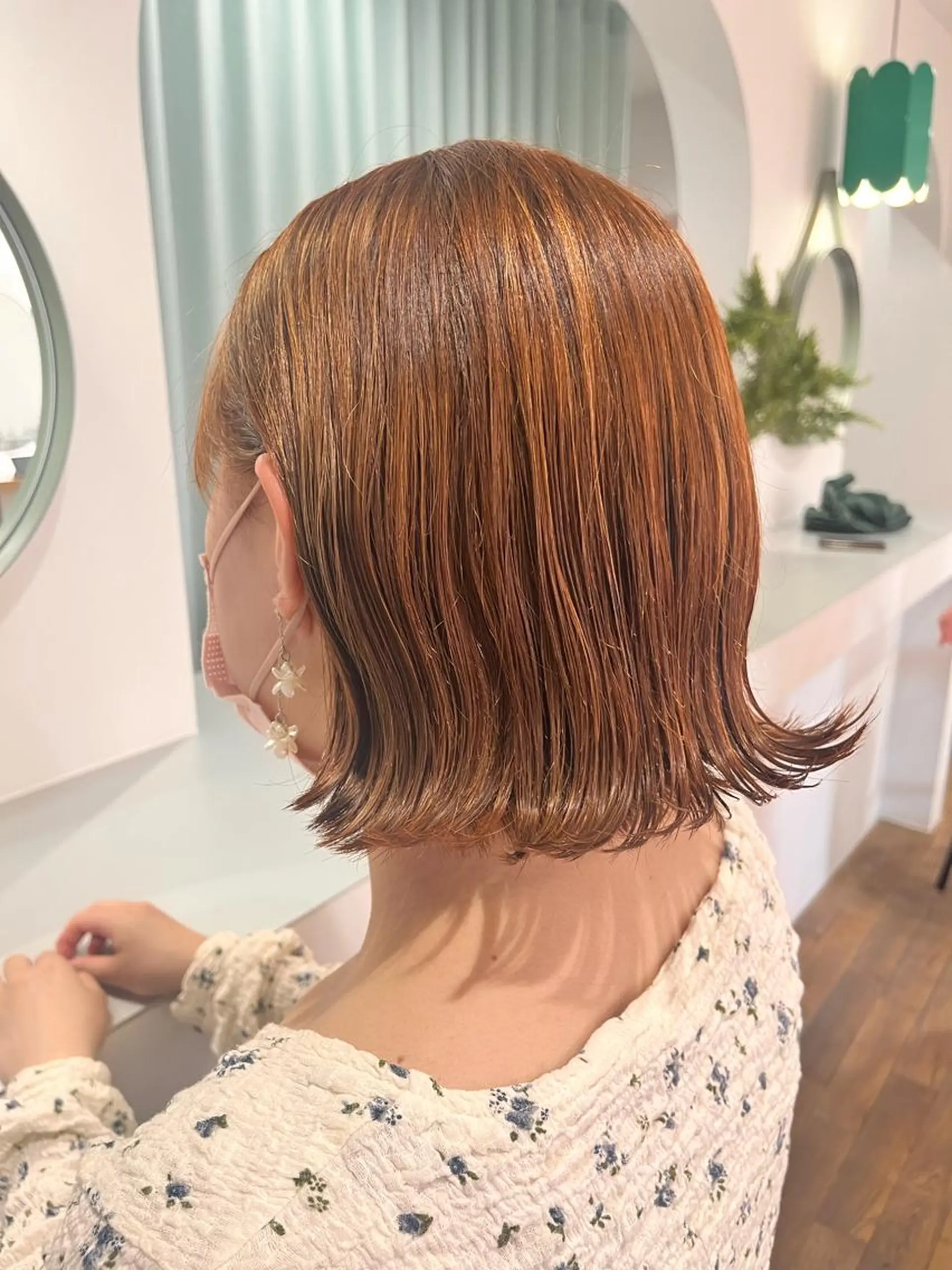 ミディアム カラー 透明感カラー ダブルカラー ハイトーンカラー ハイトーンオレンジ オレンジ ヘアカラー トリートメント 武村美咲/ 暖色/艶カラーのヘアスタイル