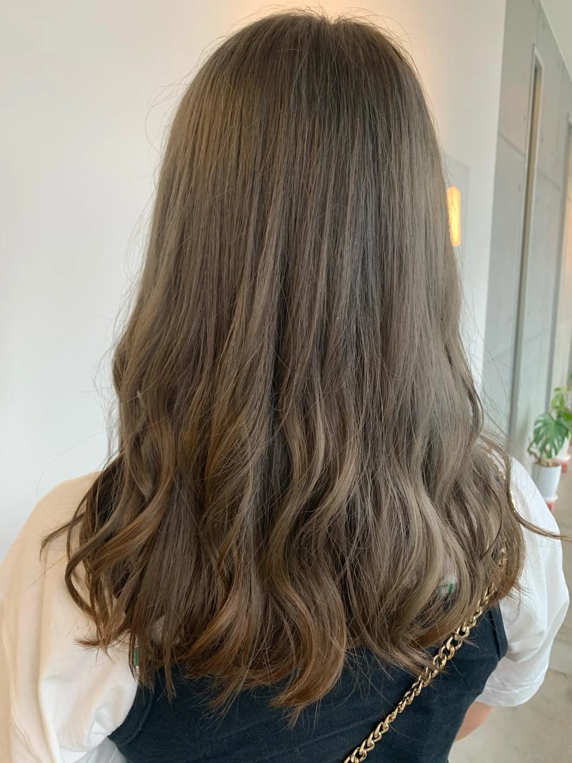 ロング おせ ちさとのヘアスタイル