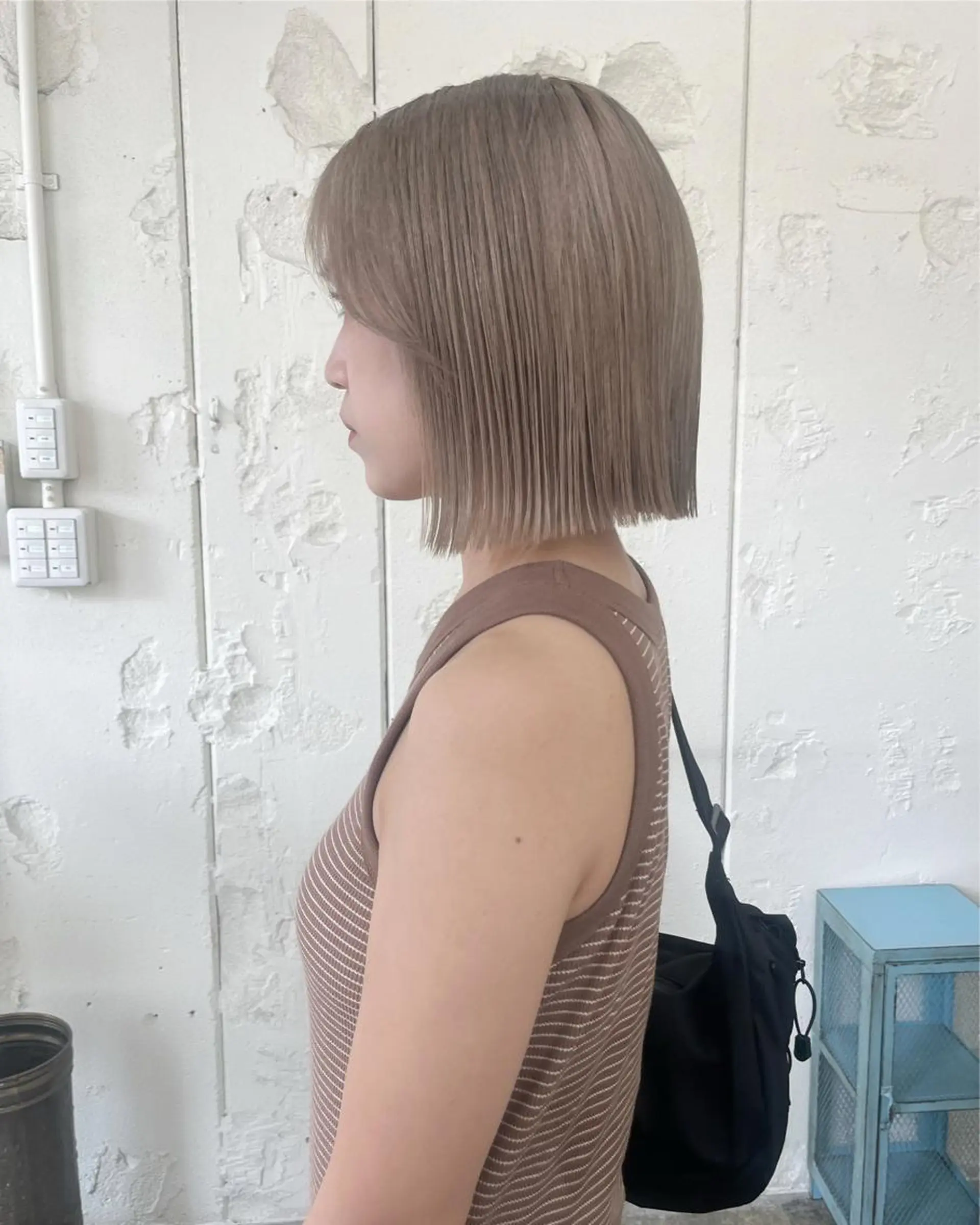 ショート カラー 切りっぱなしボブ ベージュカラー ボブ ハイトーン🦢 Natsumiのヘアスタイル