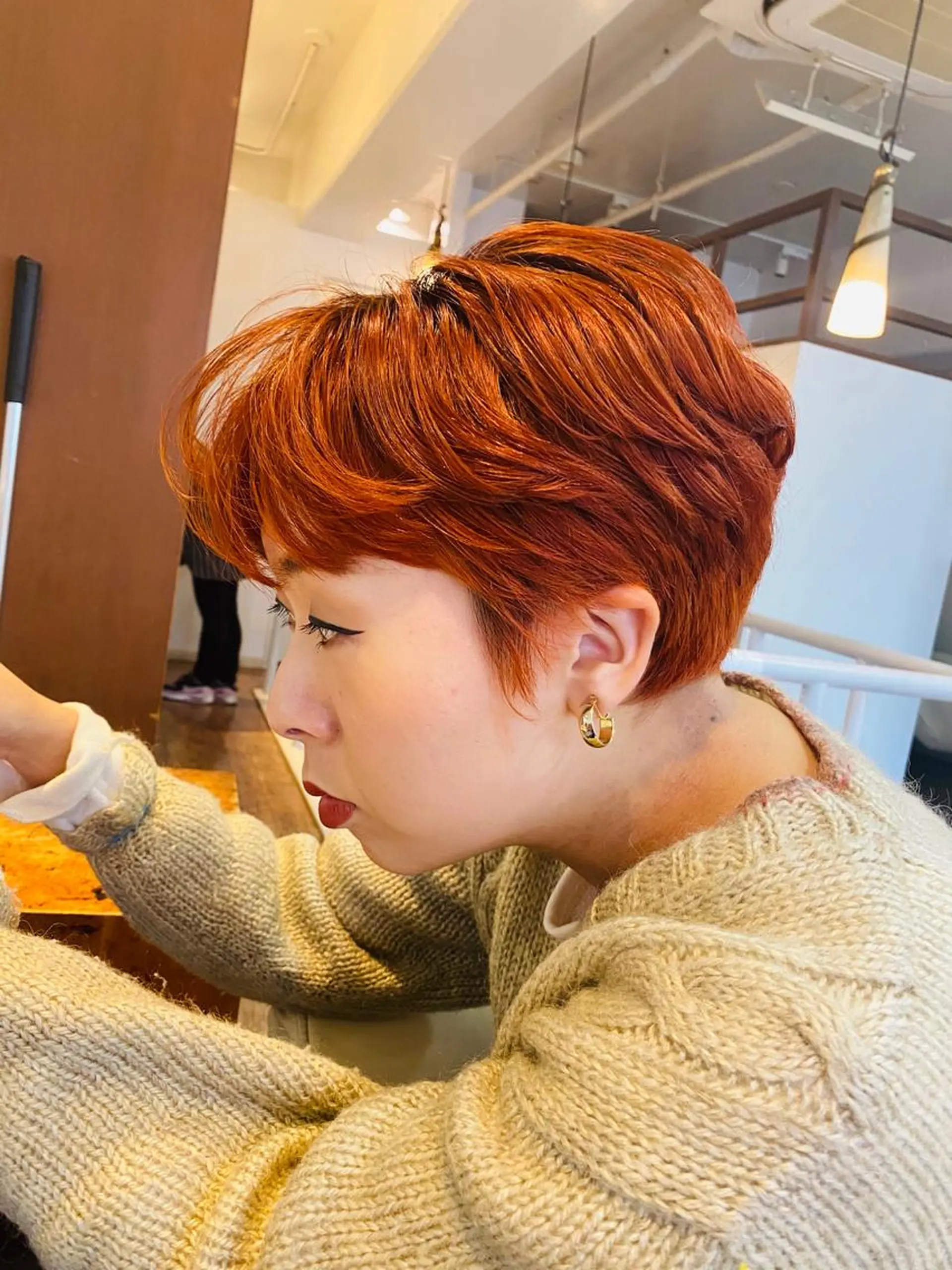 ショート カラー ブリーチ オレンジ レッドカラー マレットヘア ヘアカラー トリートメント 小山功陽 /メンズスタイルのヘアスタイル