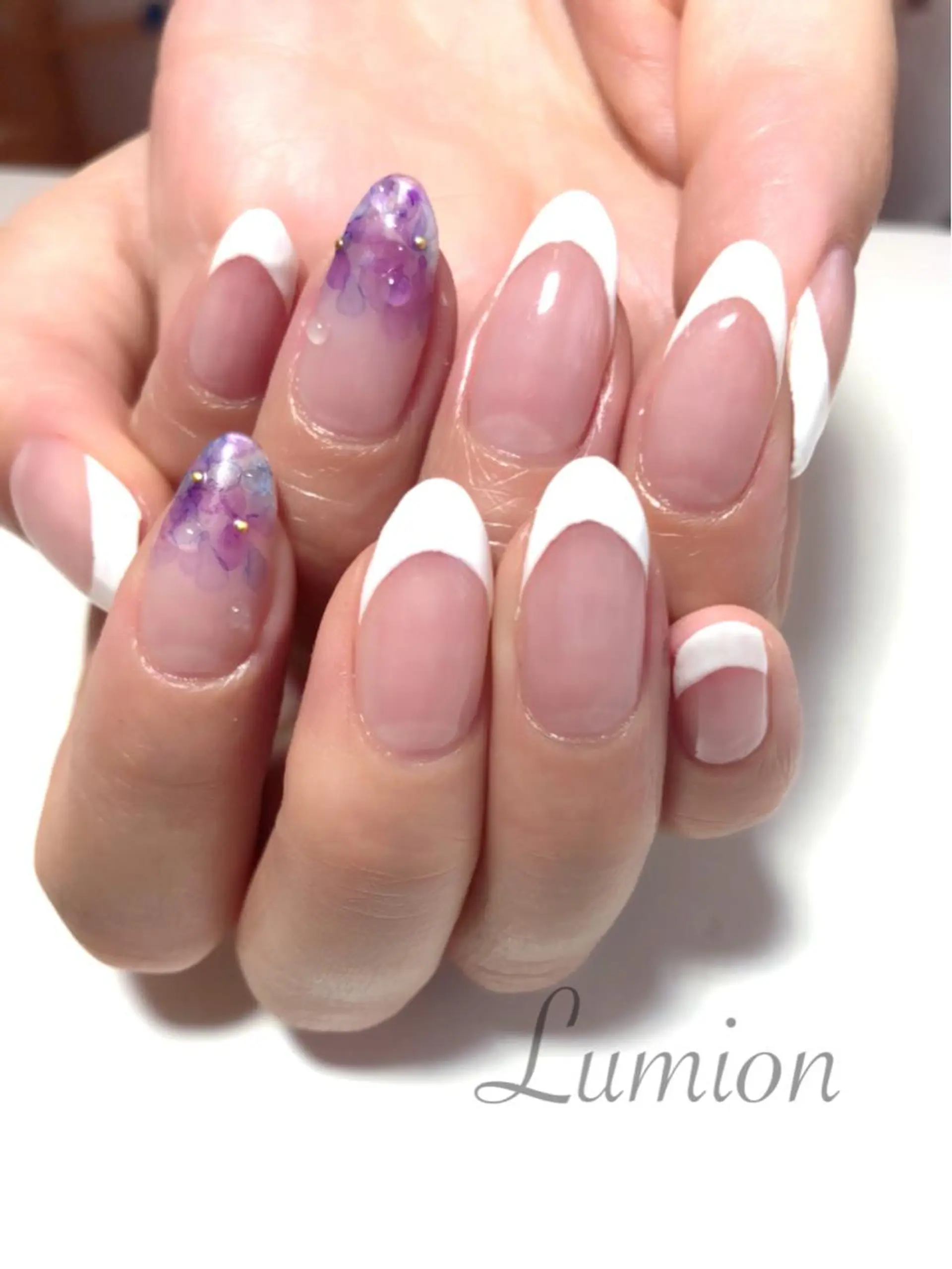 ネイル フレンチネイル nailroom Lumionのネイルデザイン