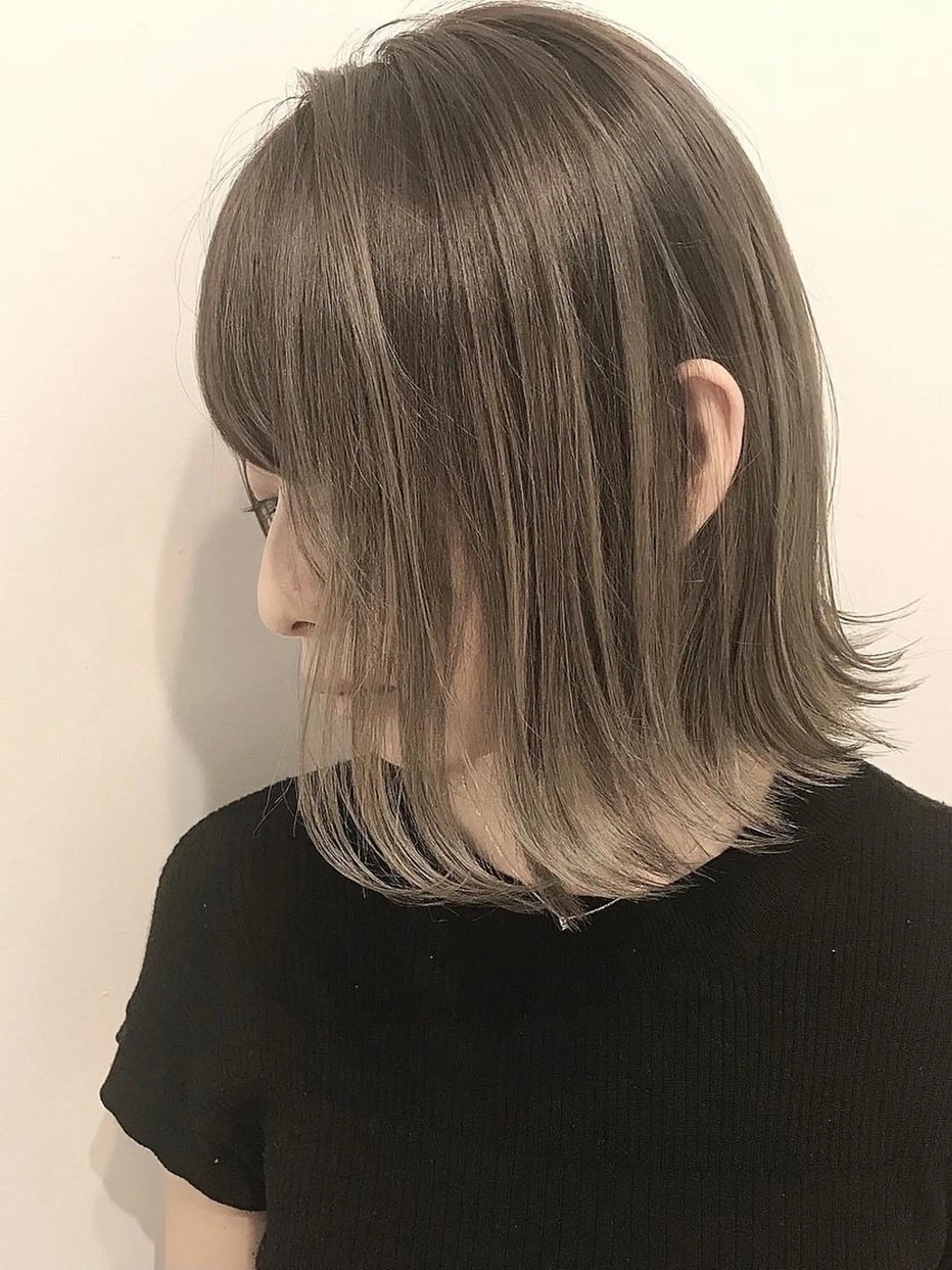 ミディアム カラー ミディアムパーマ アディクシーカラー バレイヤージュ ベージュカラー ブリーチ 髪質改善・艶髪特化 木村侑平のヘアスタイル