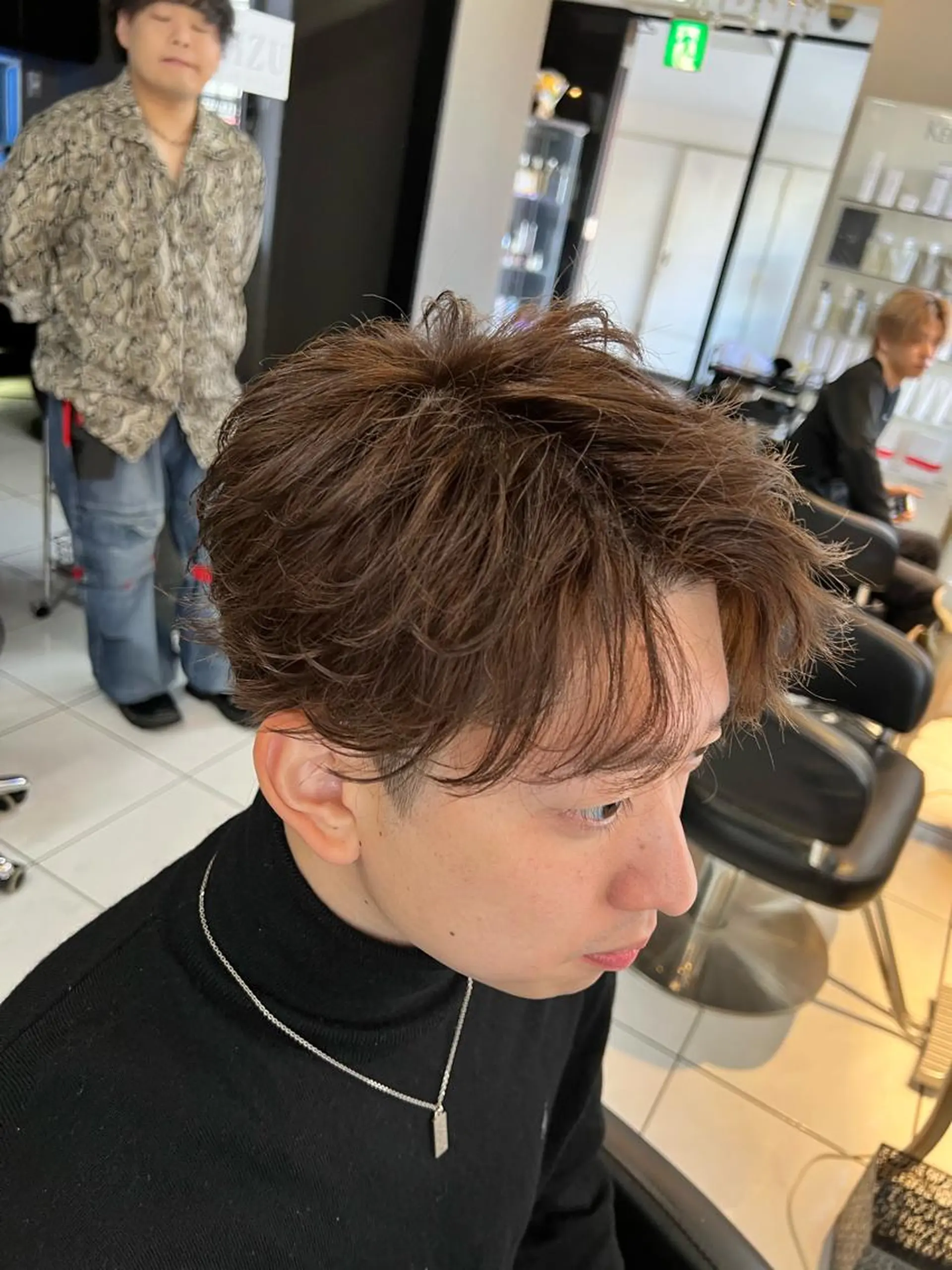 カラー メンズ アップバング メンズパーマ パーマ特化美容師 茂木広幸のヘアスタイル