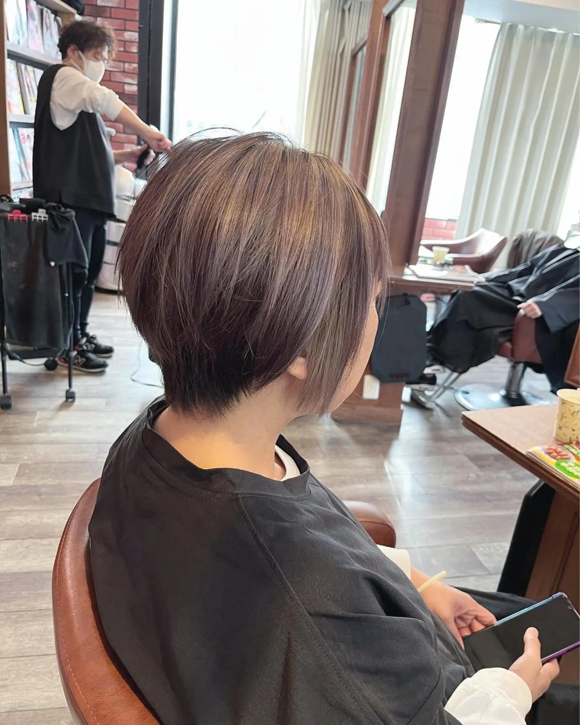 ショート カラー 眞壁 華子のヘアスタイル