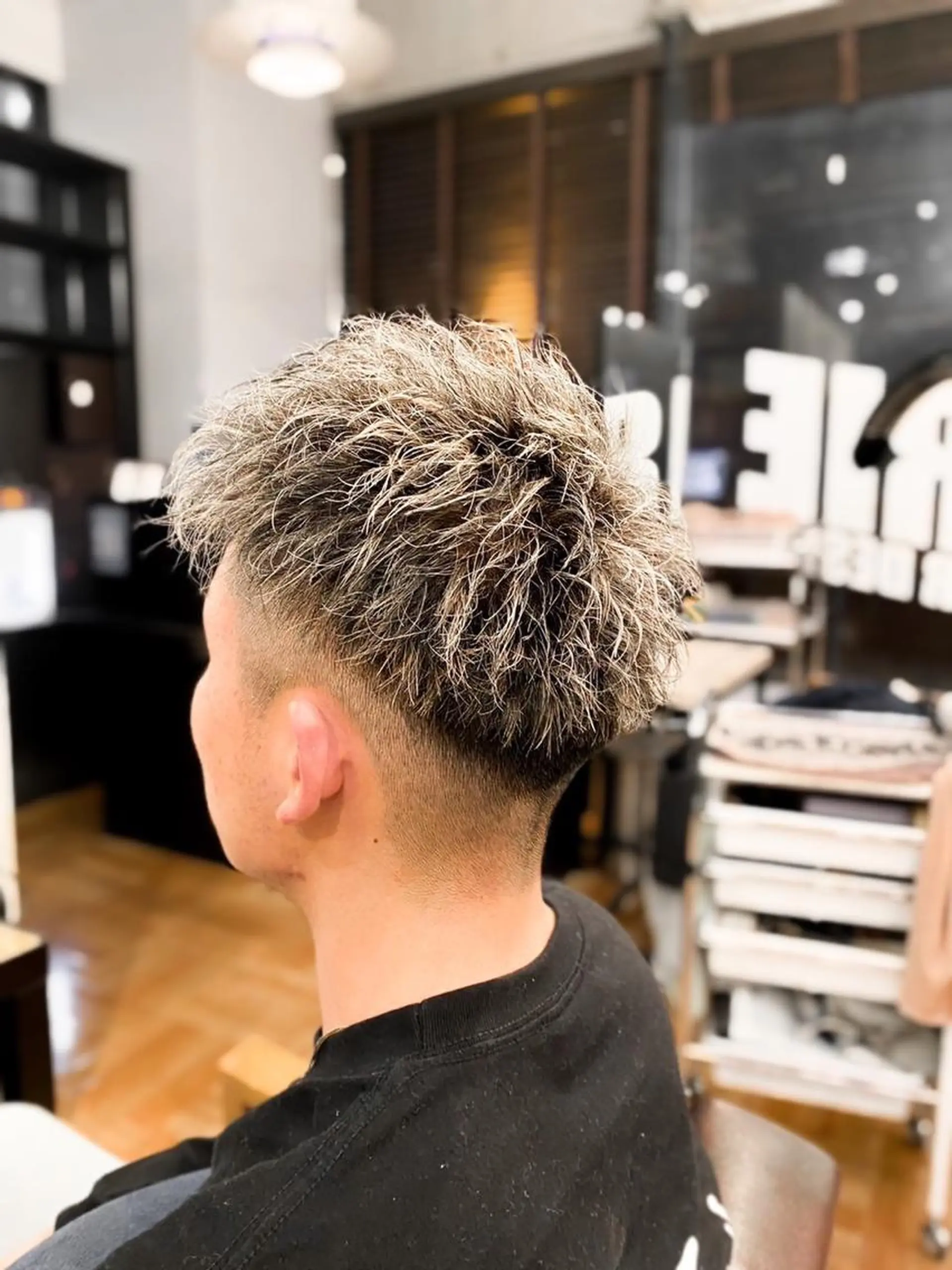 ショート カラー パーマ ヘアアレンジ メンズ キッズ アップバング メンズブリーチ メンズハイライト ブリーチ ハイライトカラー IRIE⚡️メンズ/ パーマ⚡️北川聖也のヘアスタイル