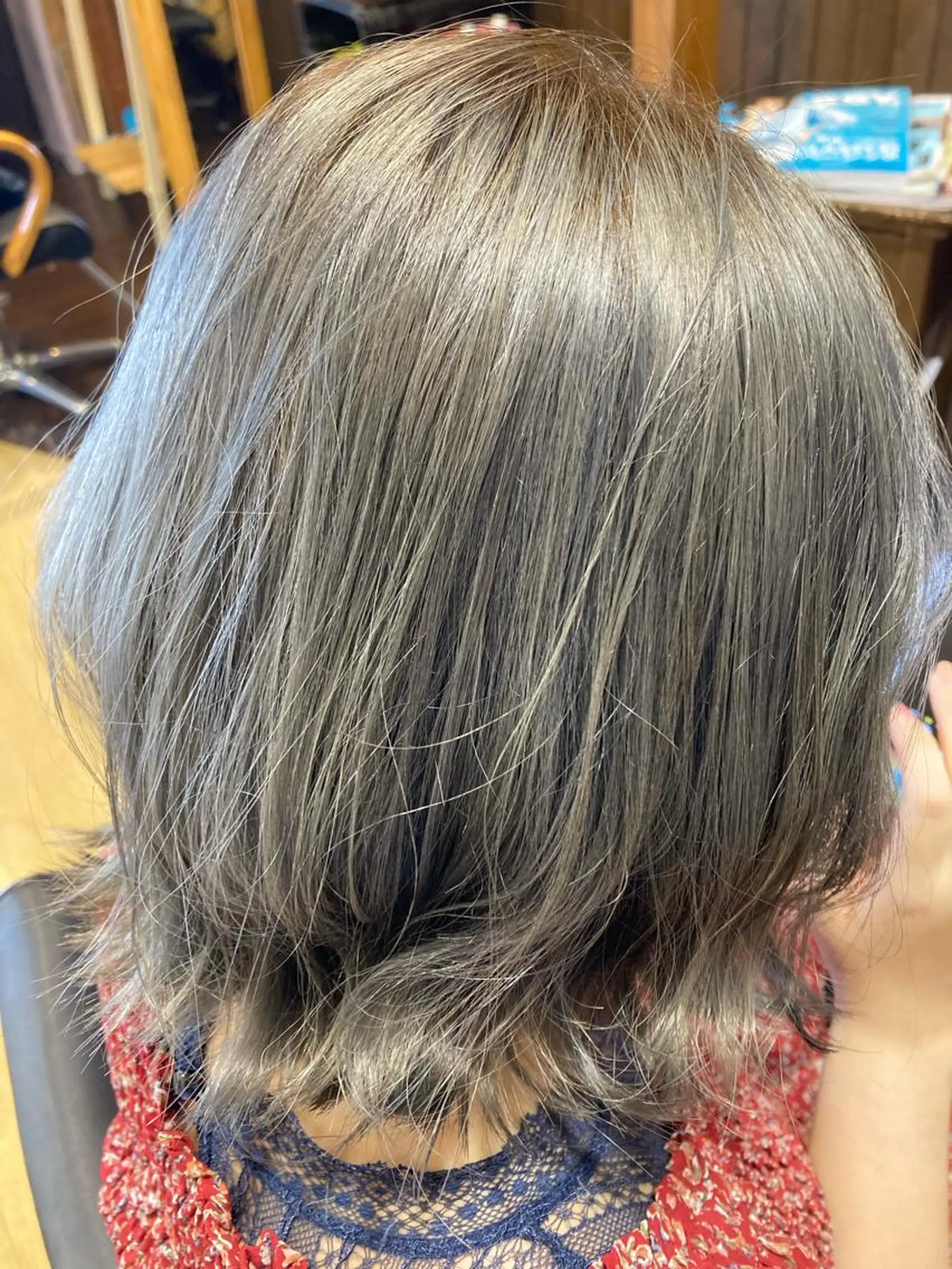 カラー ダブルカラー ヘアカラー ルミ エールのヘアスタイル