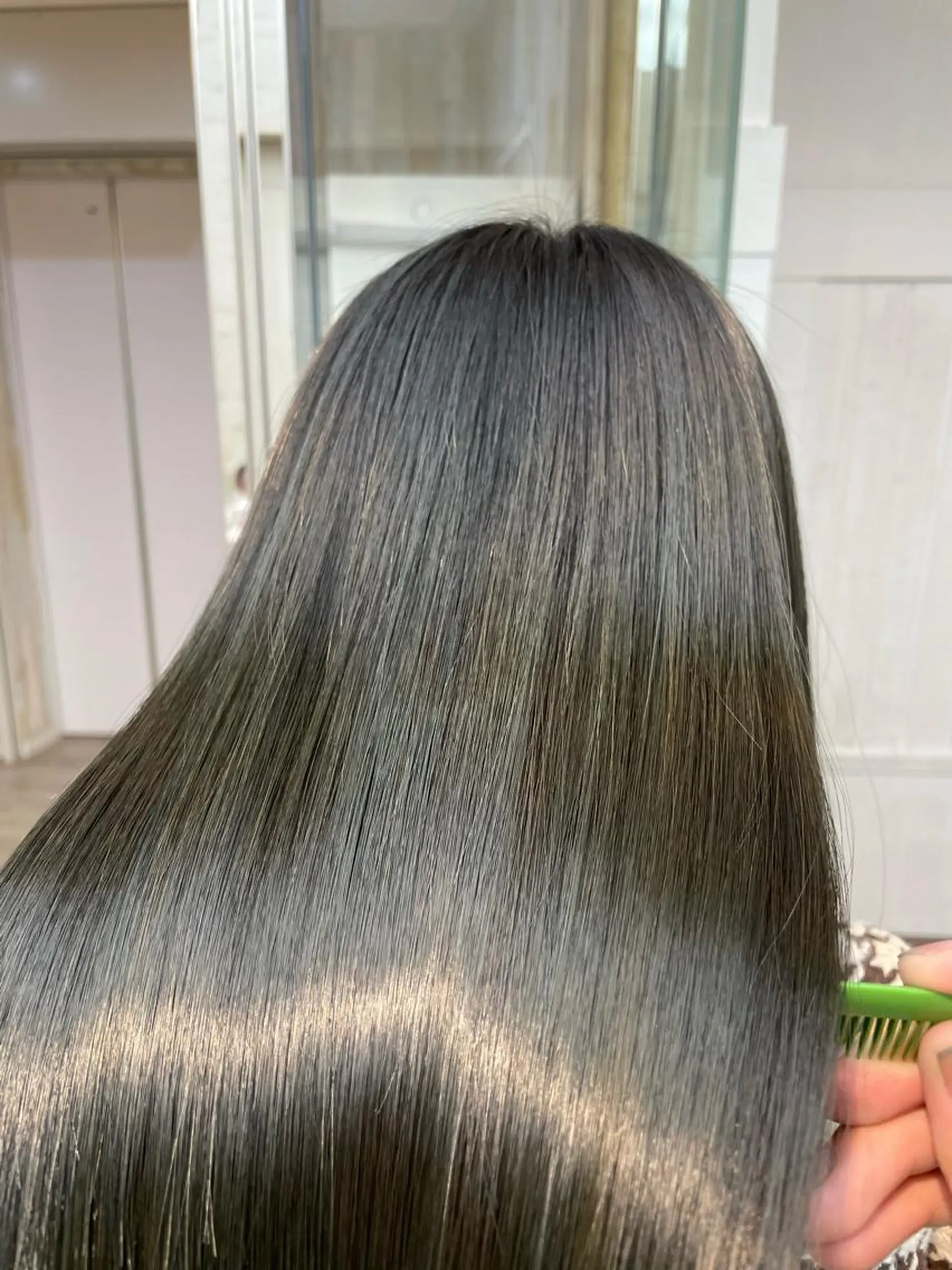 セミロング カラー KEIGO/ ベージュカラーのヘアスタイル