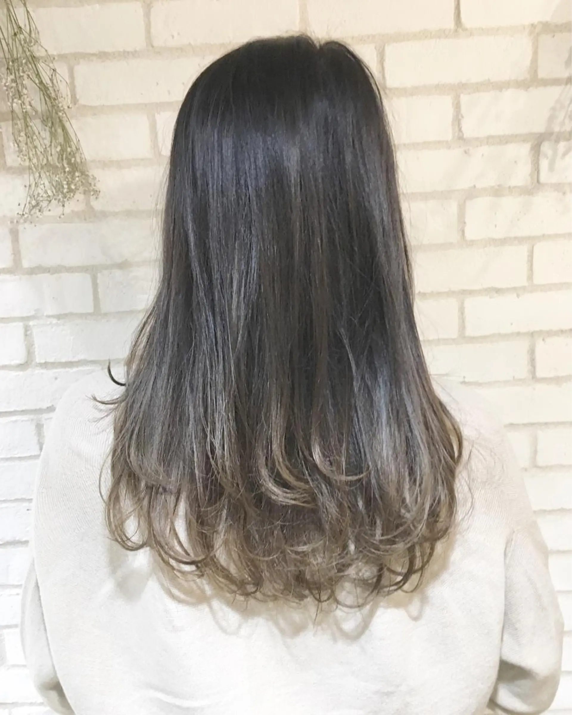 ロング カラー グラデーションカラー 佐藤 高徳のヘアスタイル