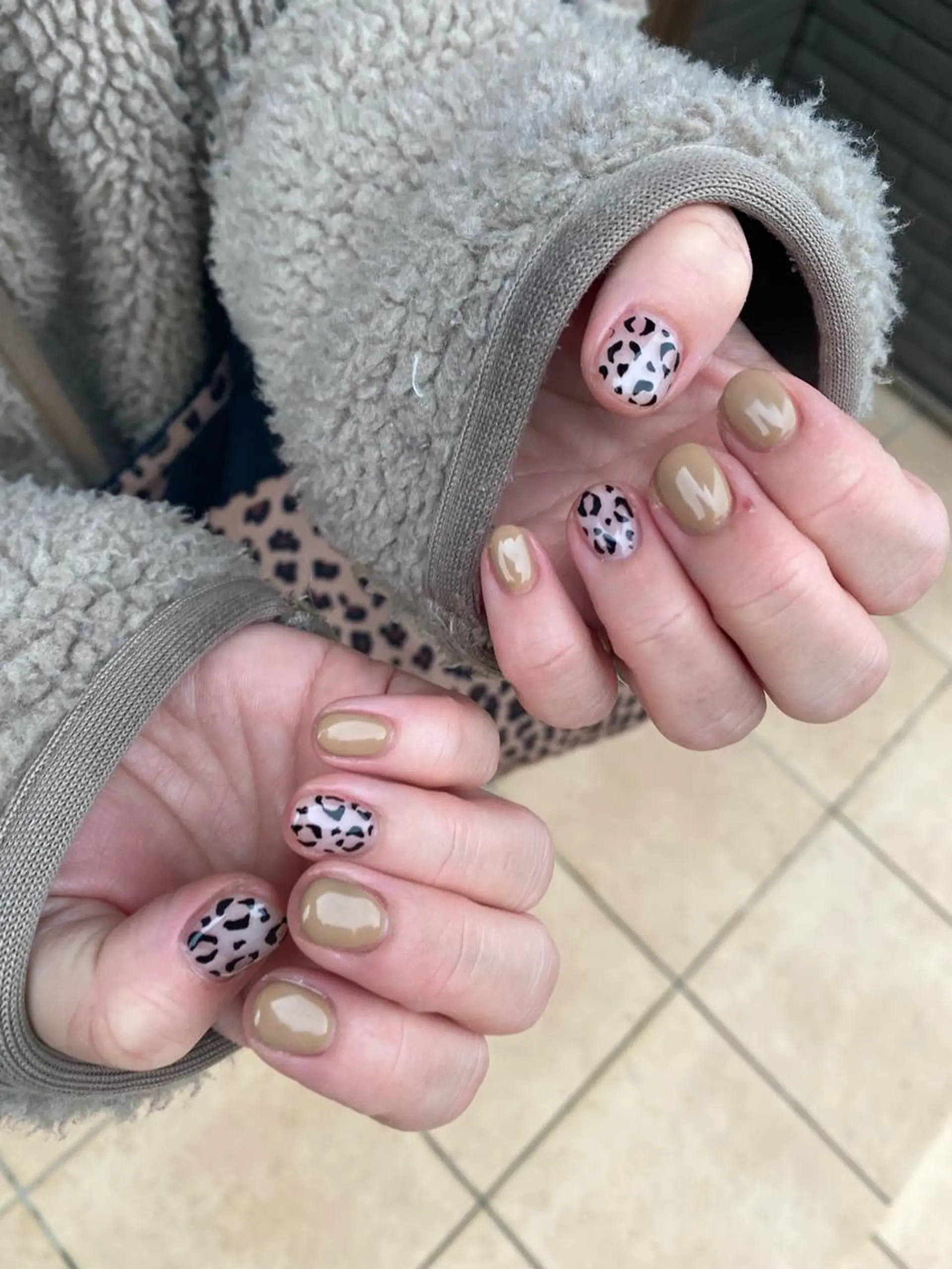 ショート カラー ネイル Nailsalon Calmeのネイルデザイン