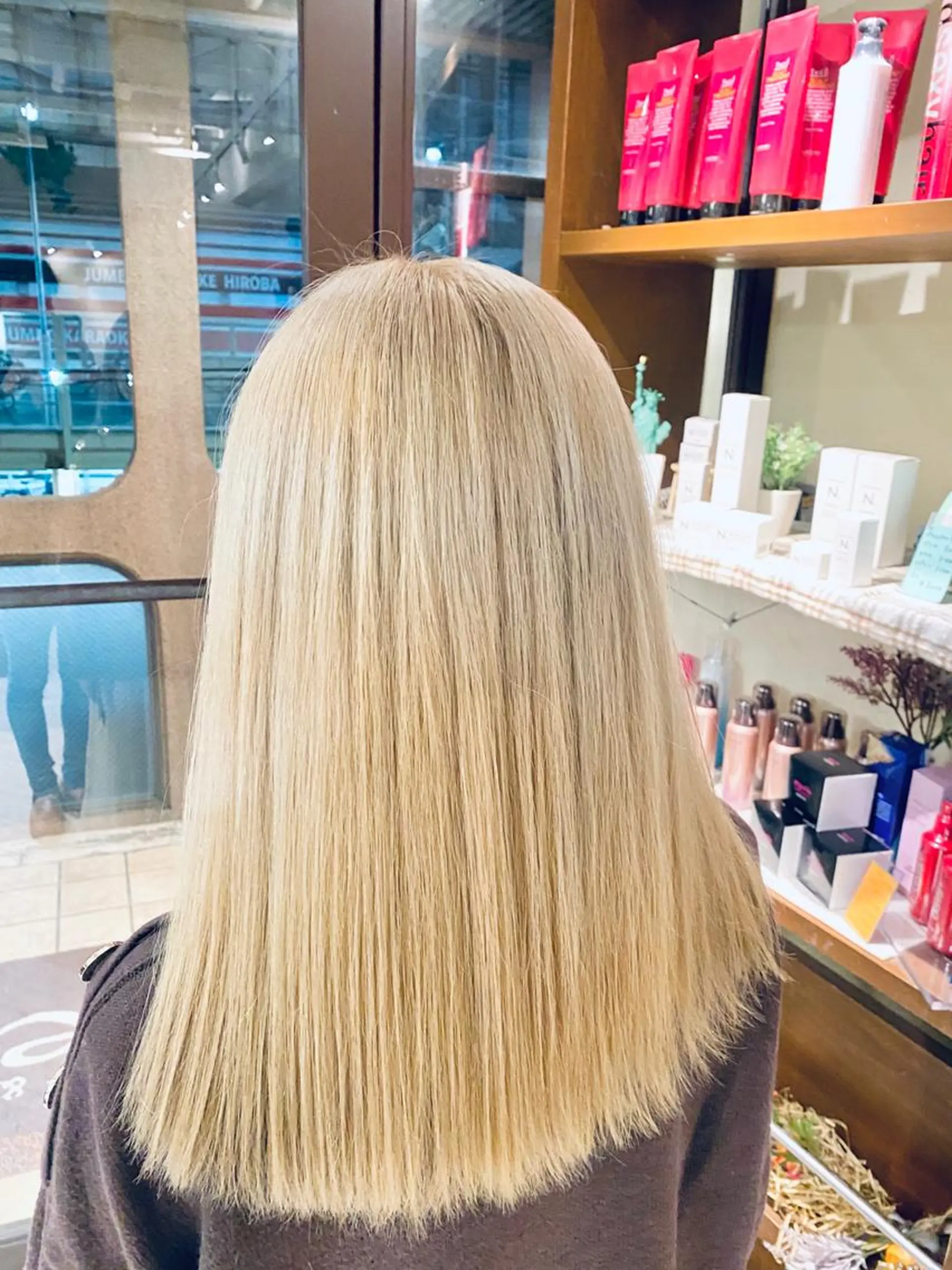 ミディアム カット ヘアカラー トリートメント 日野 和也のヘアスタイル