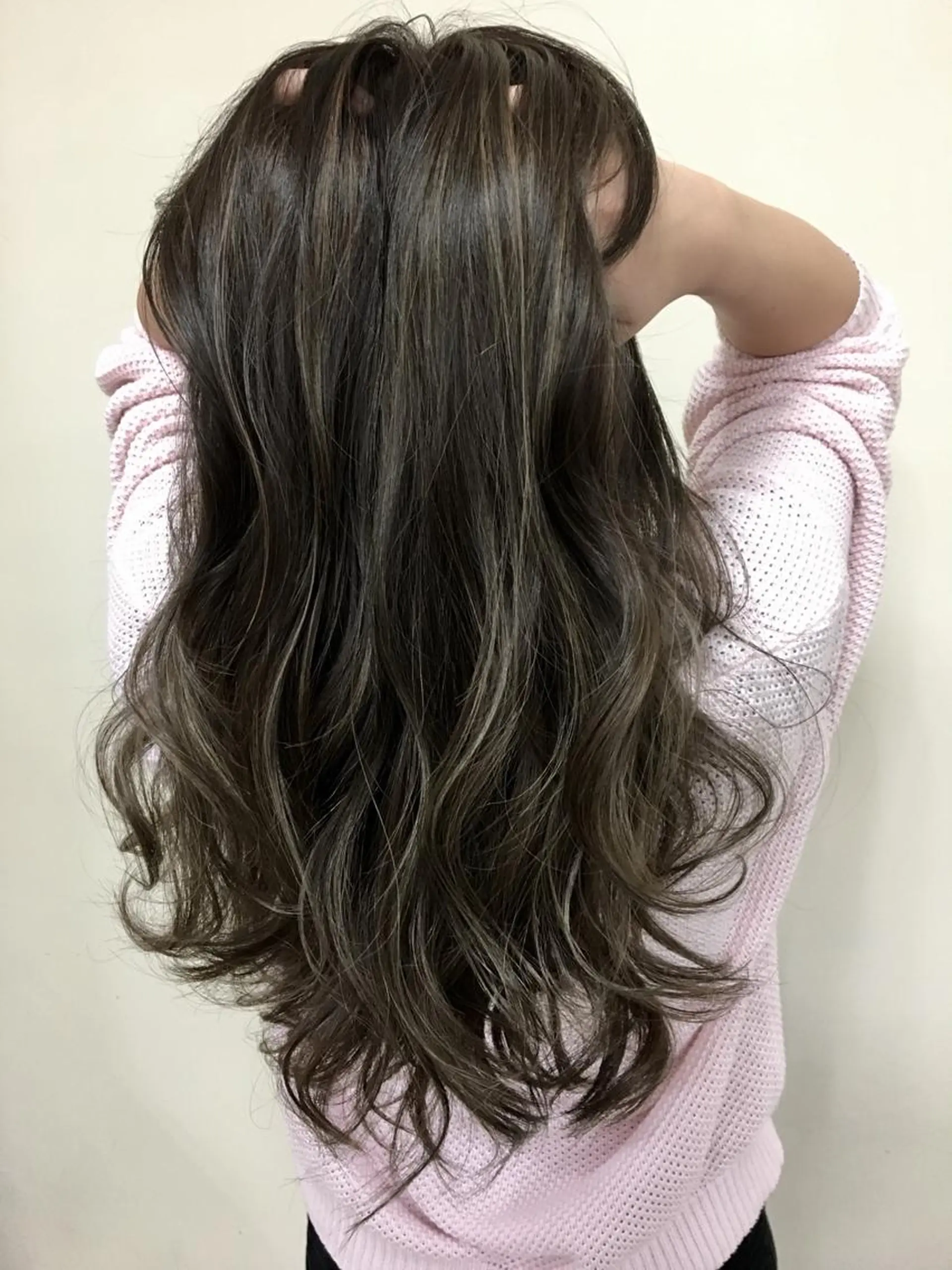 ロング カラー ヘアアレンジ ハイライトカラー メッシュ 外国人風カラー ハイライト Beach 代表 KENTAのヘアスタイル