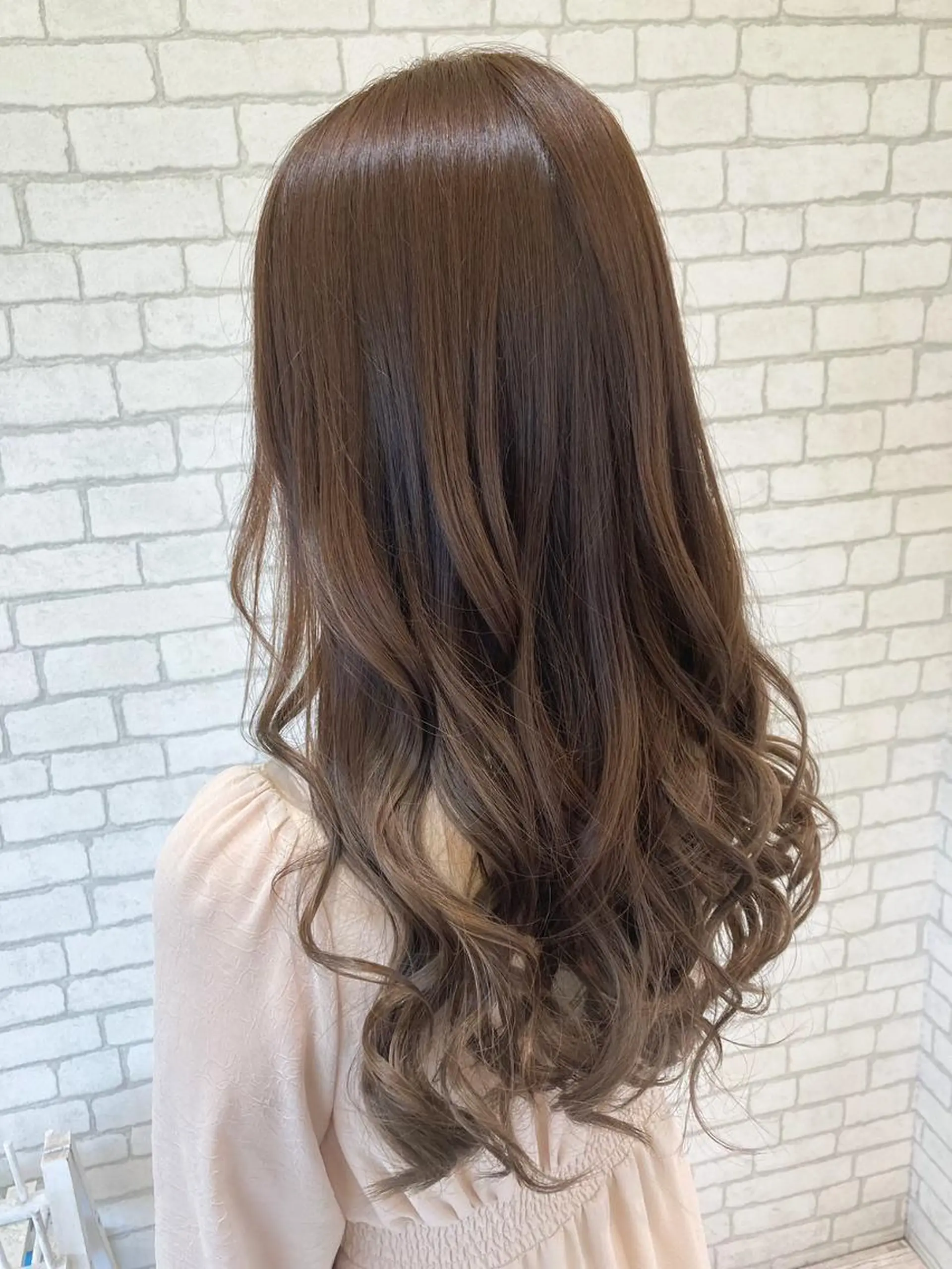 ロング カラー ヘアカラー トリートメント 尾森紳哉💎透明感/ デザインカラーのヘアスタイル