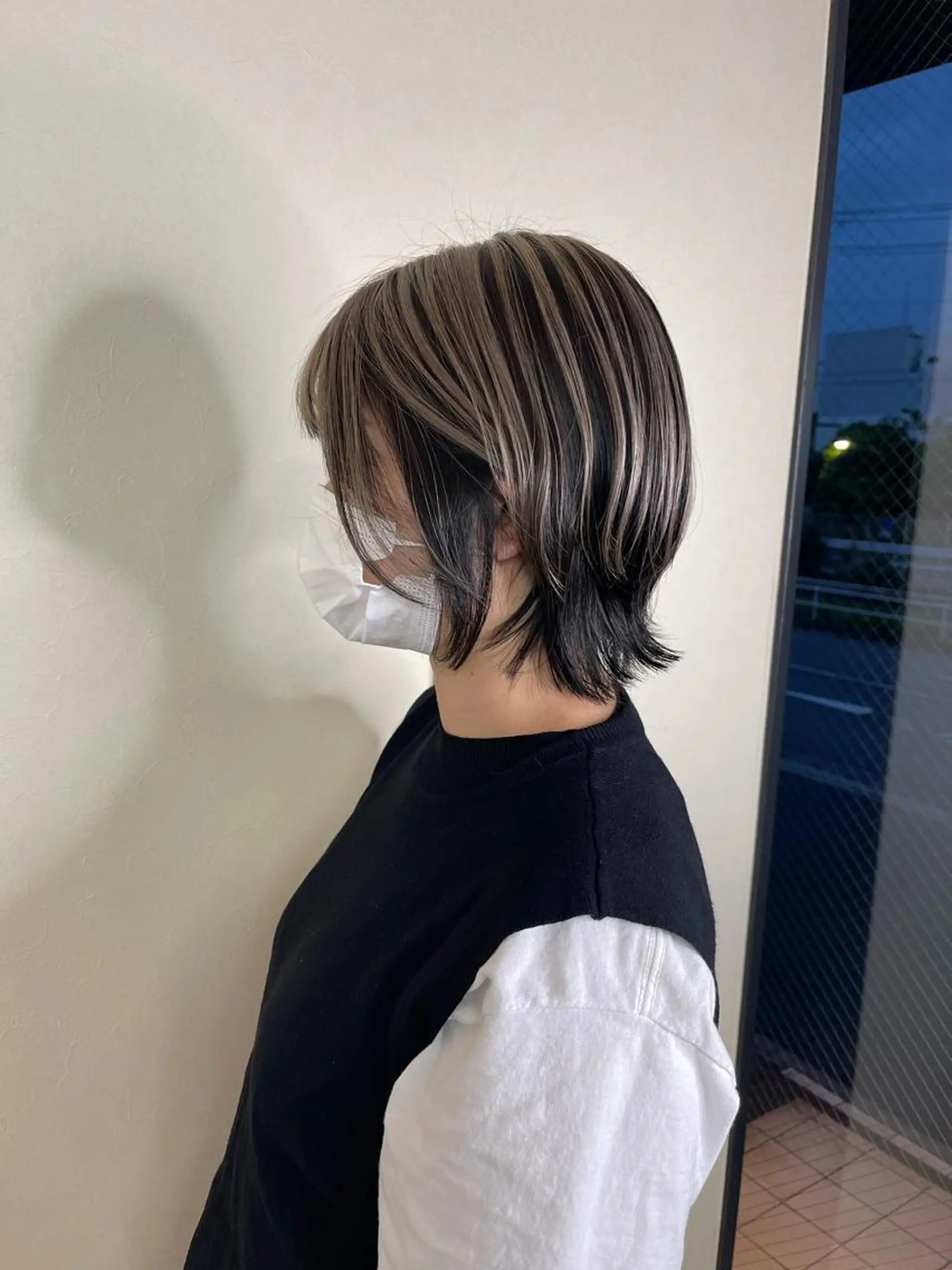 ミディアム カラー ハイライトカラー✨ グレージュ✨鎌倉光洋のヘアスタイル