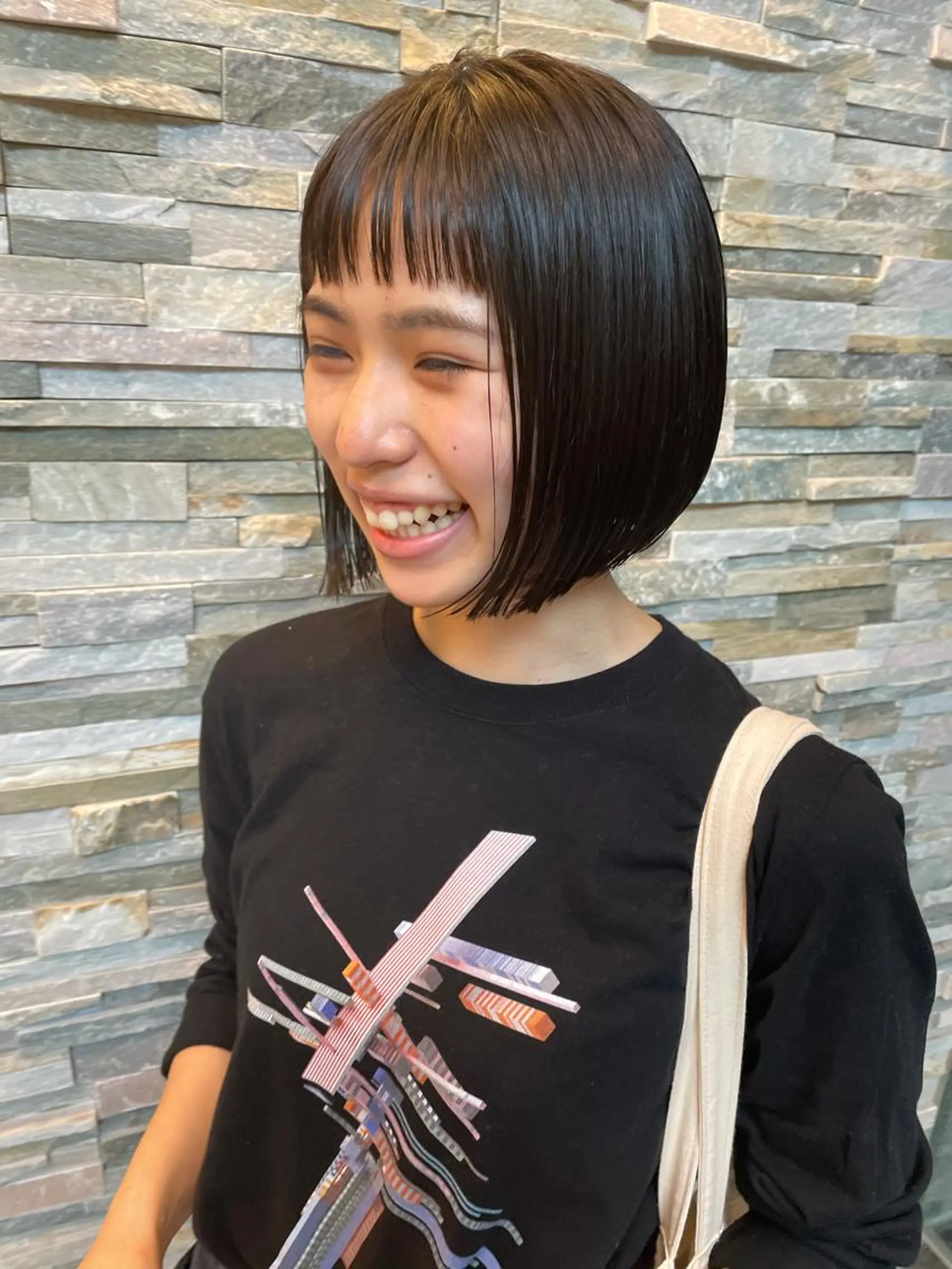 ミディアム カラー パーマ ヘアアレンジ キッズ ネイル マツエク・マツパ カット ヘアカラー トリートメント tatsumi/ボブ ウルフ/レイヤーのヘアスタイル