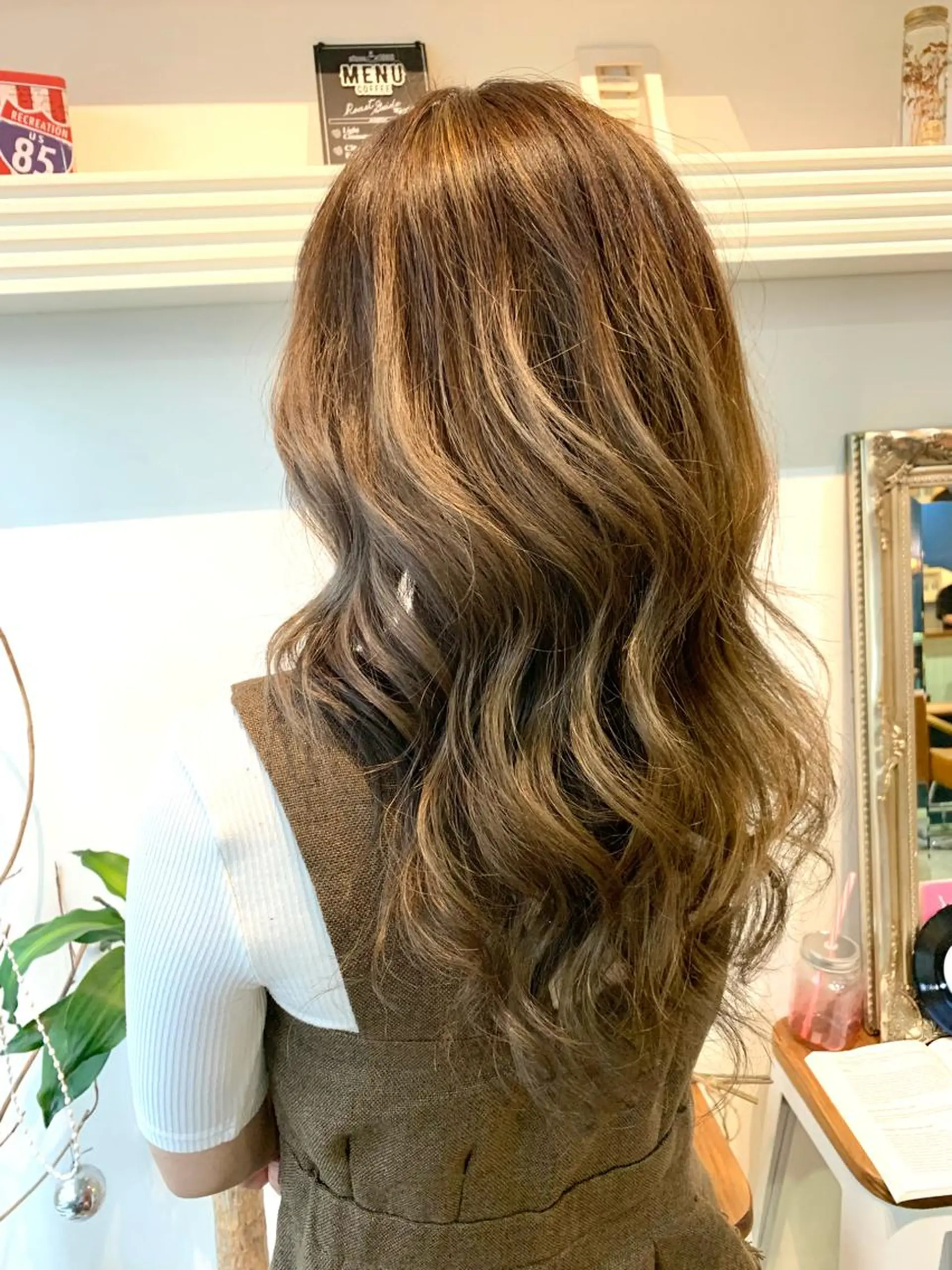 ロング レイヤーカット ヘアカラー トリートメント ヘッドスパ ヘアセット 大宮/山口 竣也のヘアスタイル