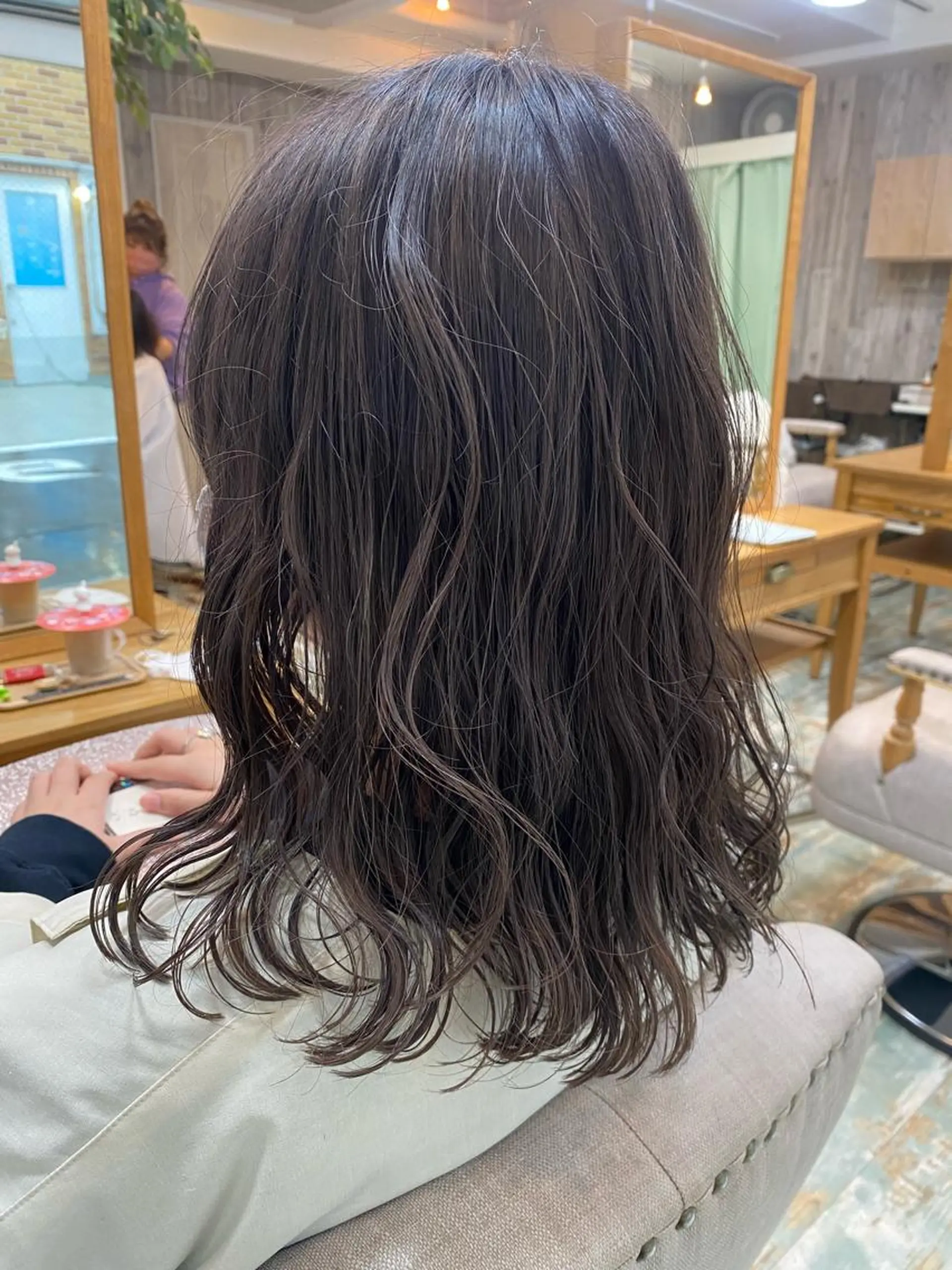 ミディアム カラー ブリーチ グレージュ ラベンダーカラー ラベンダーグレージュ ラベンダーグレー ショートカット 💙hiyoriのヘアスタイル
