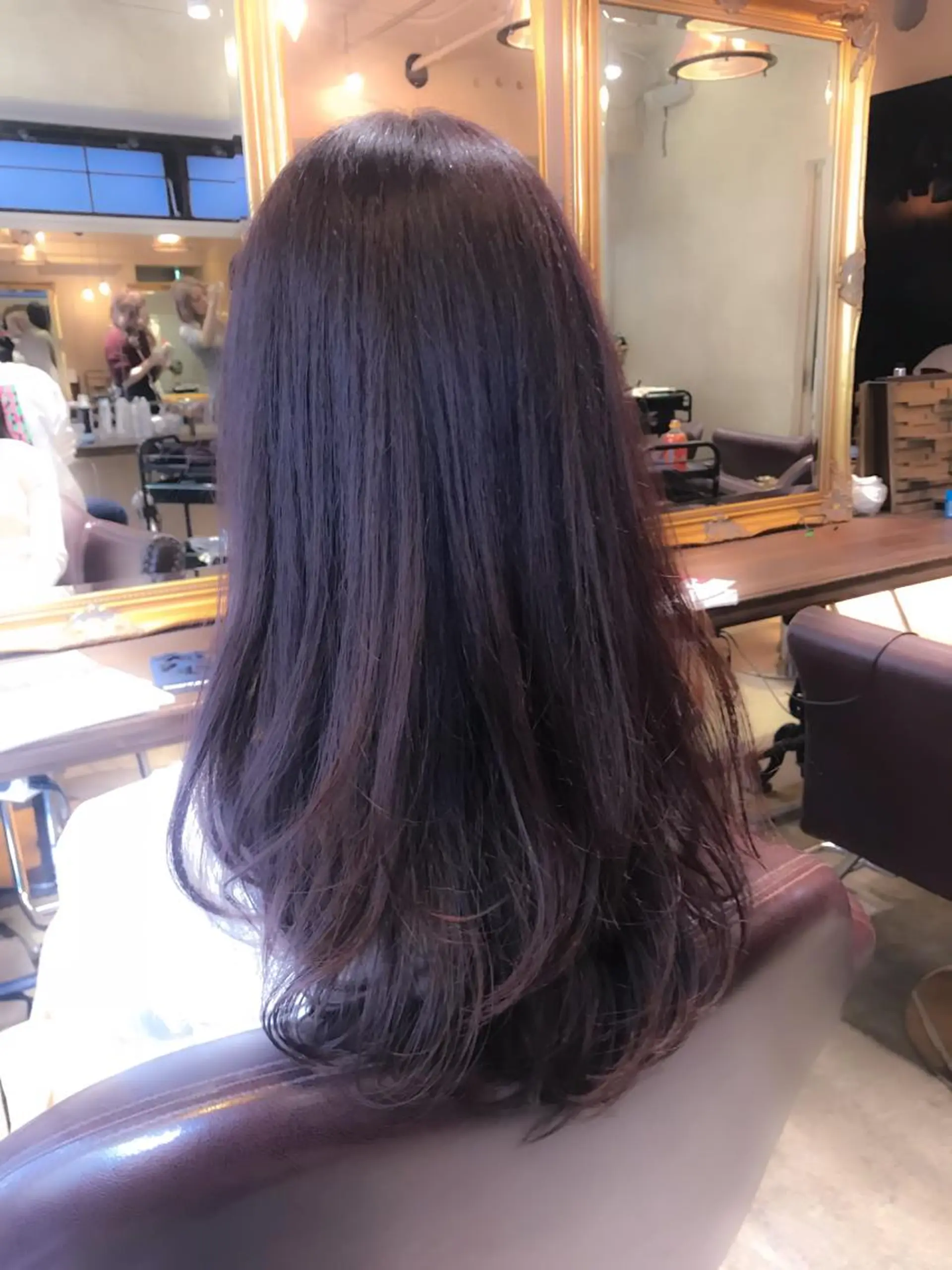 セミロング カラー ヘアアレンジ ボルドーカラー イルミナカラー パープルカラー 🌈髪質改善💕 縮毛矯正✨青木まで✨のヘアスタイル