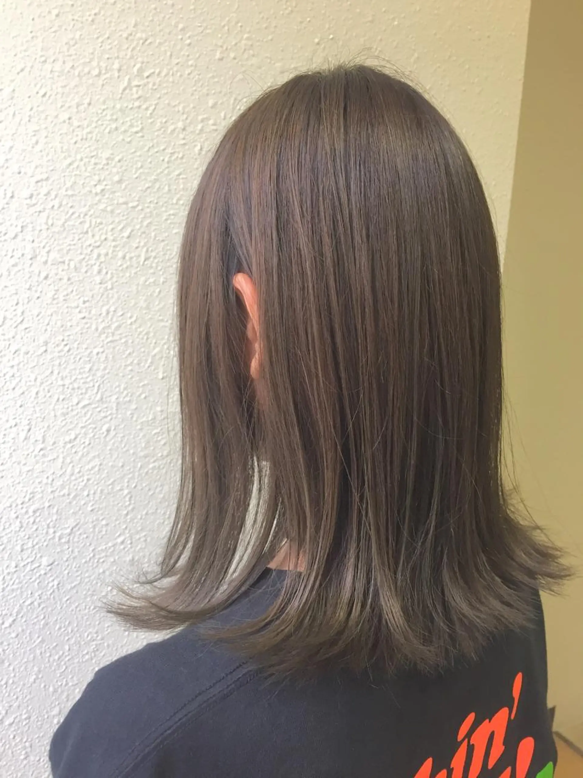 ミディアム カラー クボキ サヤのヘアスタイル