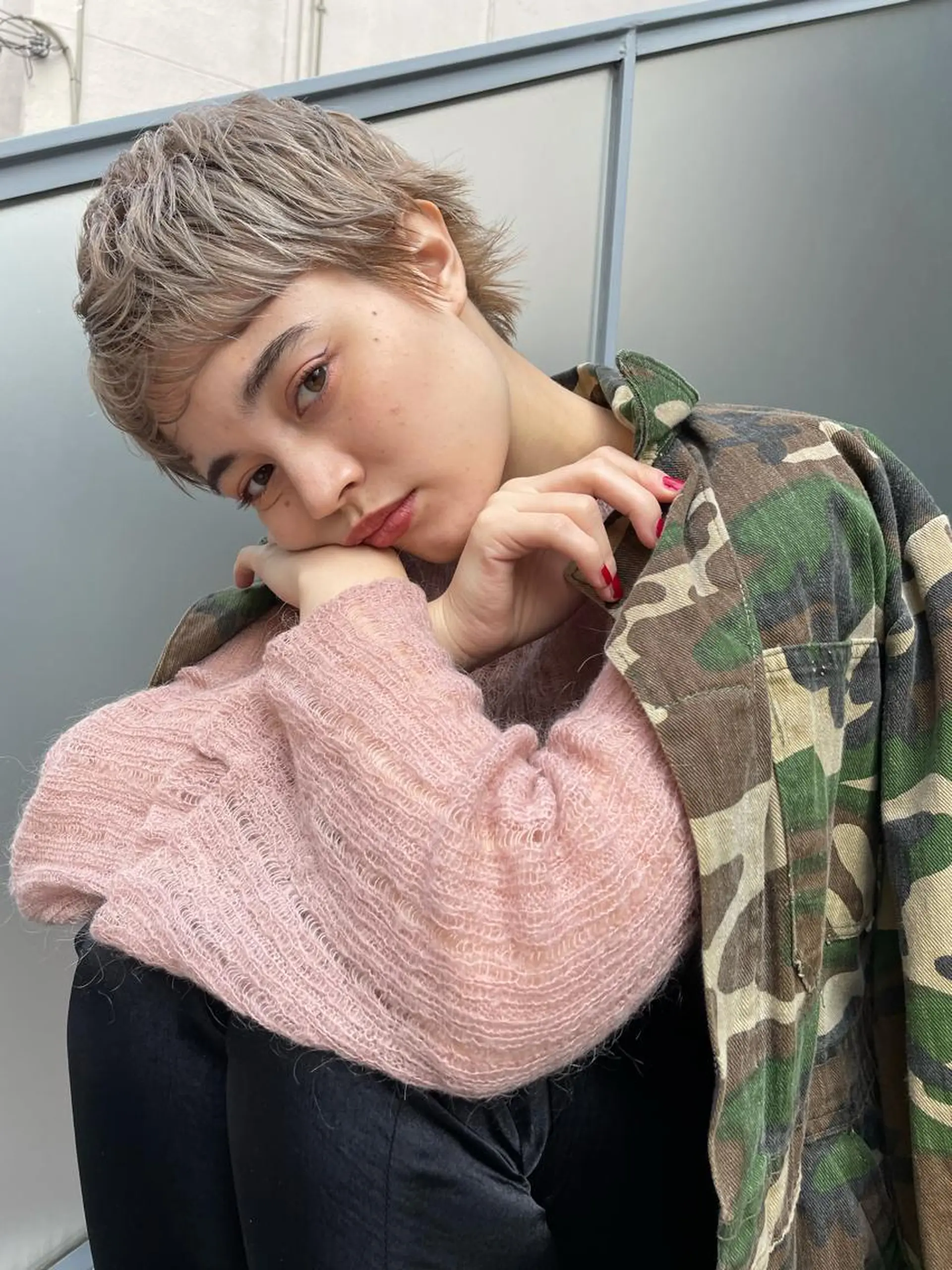 ショート カラー ショートボブ ベージュカラー ブルーカラー グラデーションカラー イルミナカラー ヘアカラー ショート/ボブ/ 心斎橋/宮脇美奈のヘアスタイル