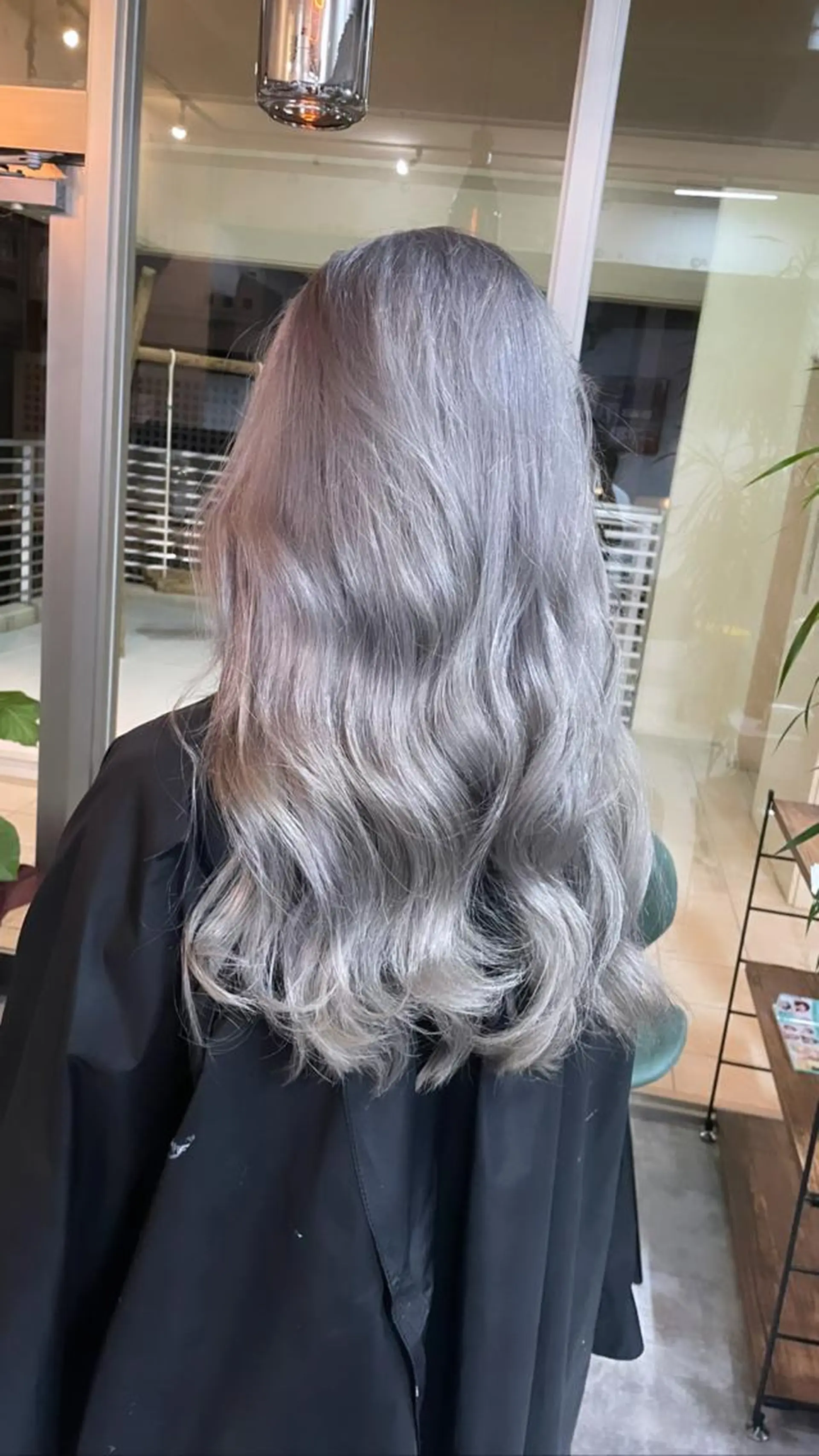 ロング andKおもろまち店 艶ダブルカラー✨のヘアスタイル