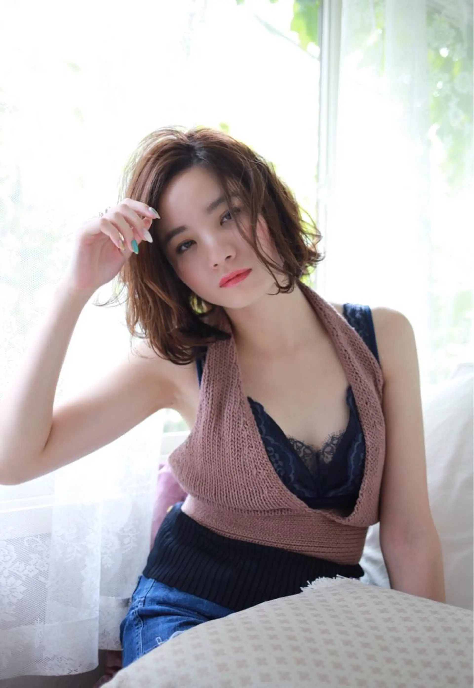 ショート カラー パーマ ぱつっとボブ/ 小野あかねのヘアスタイル