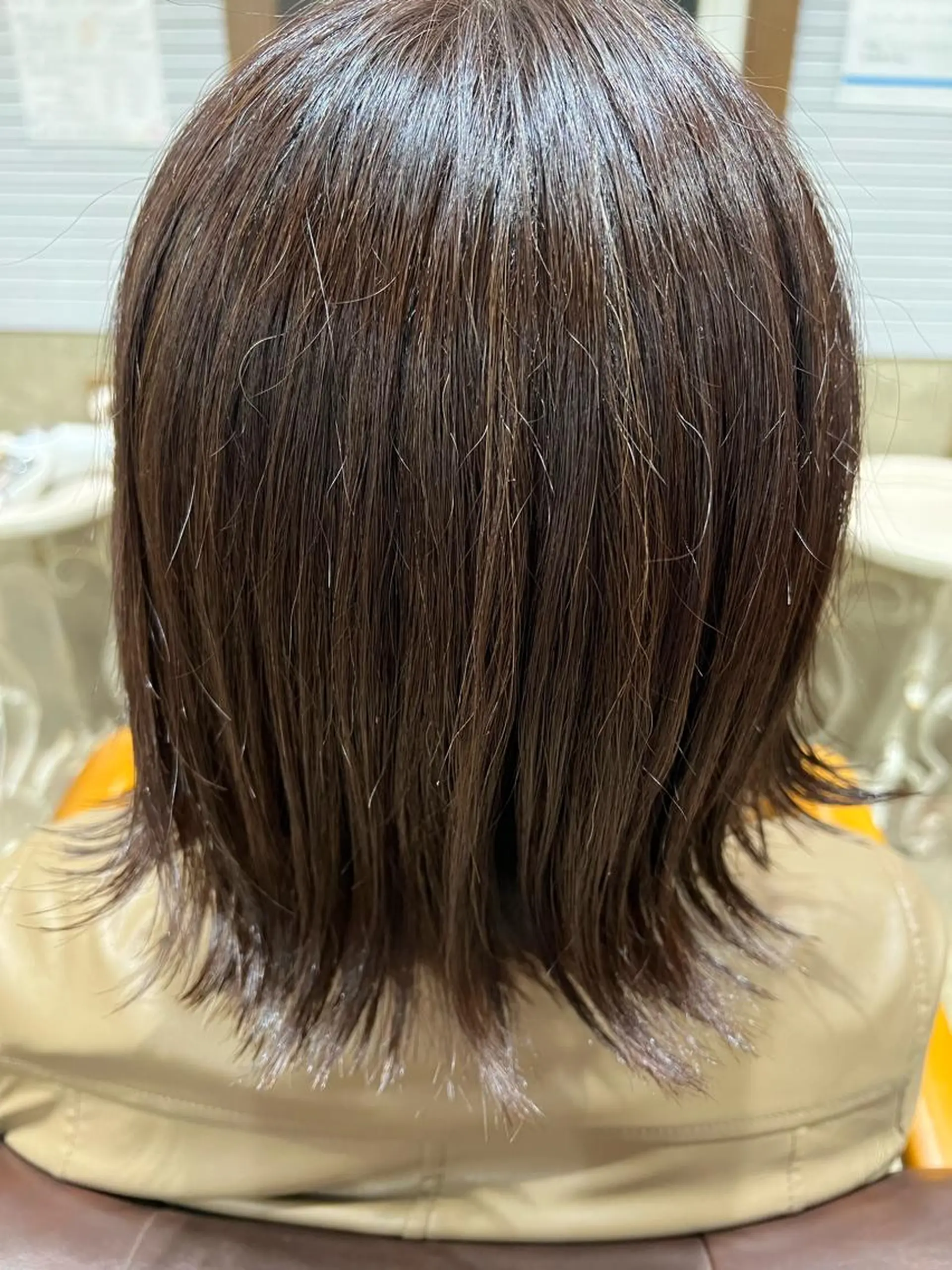 ミディアム ボブ 外ハネヘア 山口 莉々香のヘアスタイル