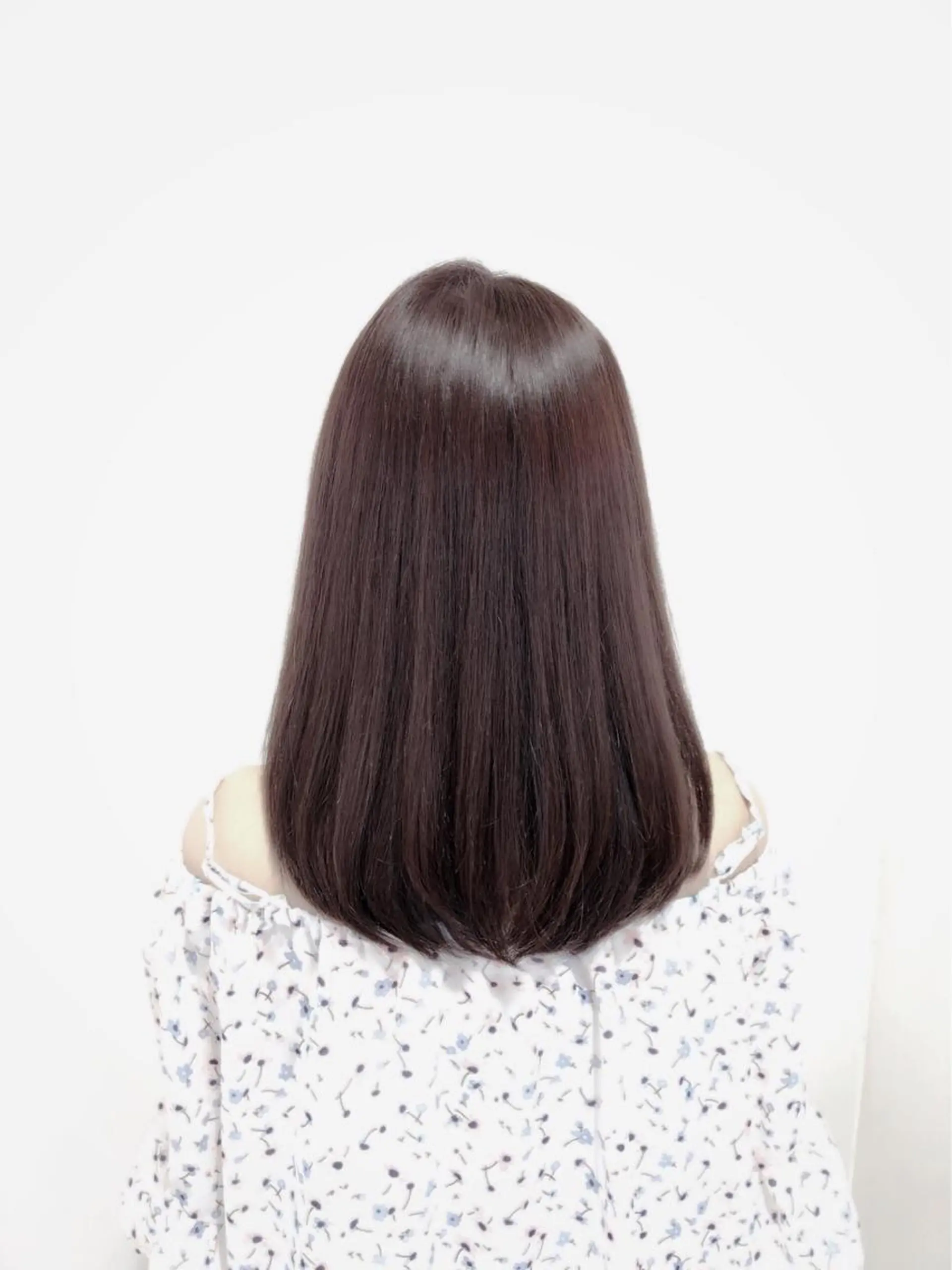 ミディアム アッシュ ボブ ボブ・レイヤーカット 吉敷航一のヘアスタイル